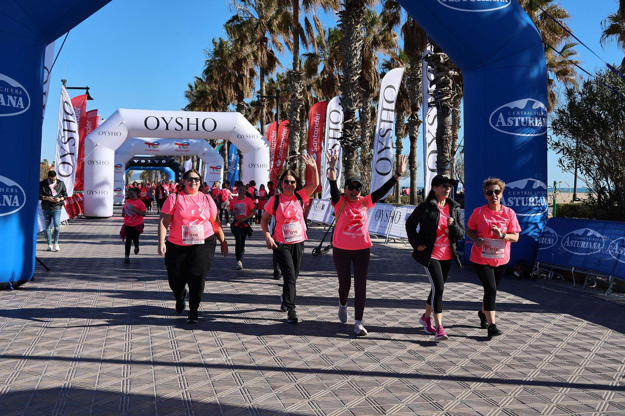 Las mejores fotos de la Carrera de la Mujer Central Lechera Asturiana de Valencia 2025. 1447