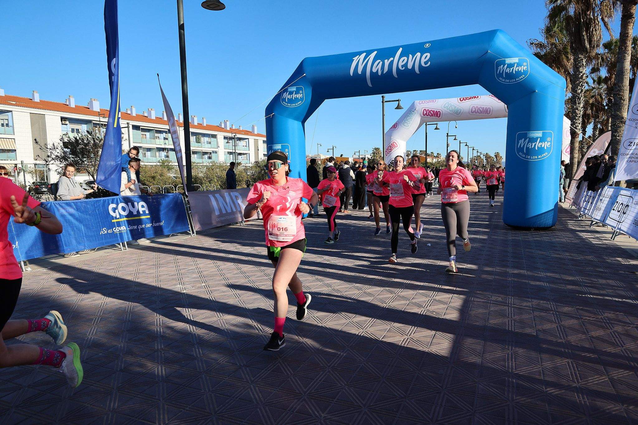 Las mejores fotos de la Carrera de la Mujer Central Lechera Asturiana de Valencia 2025. 710