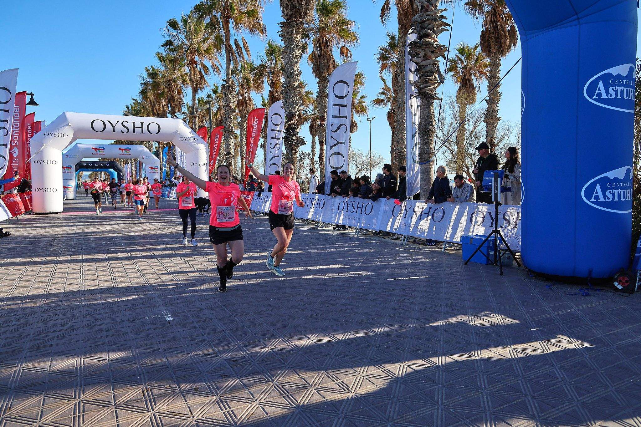 Las mejores fotos de la Carrera de la Mujer Central Lechera Asturiana de Valencia 2025. 479