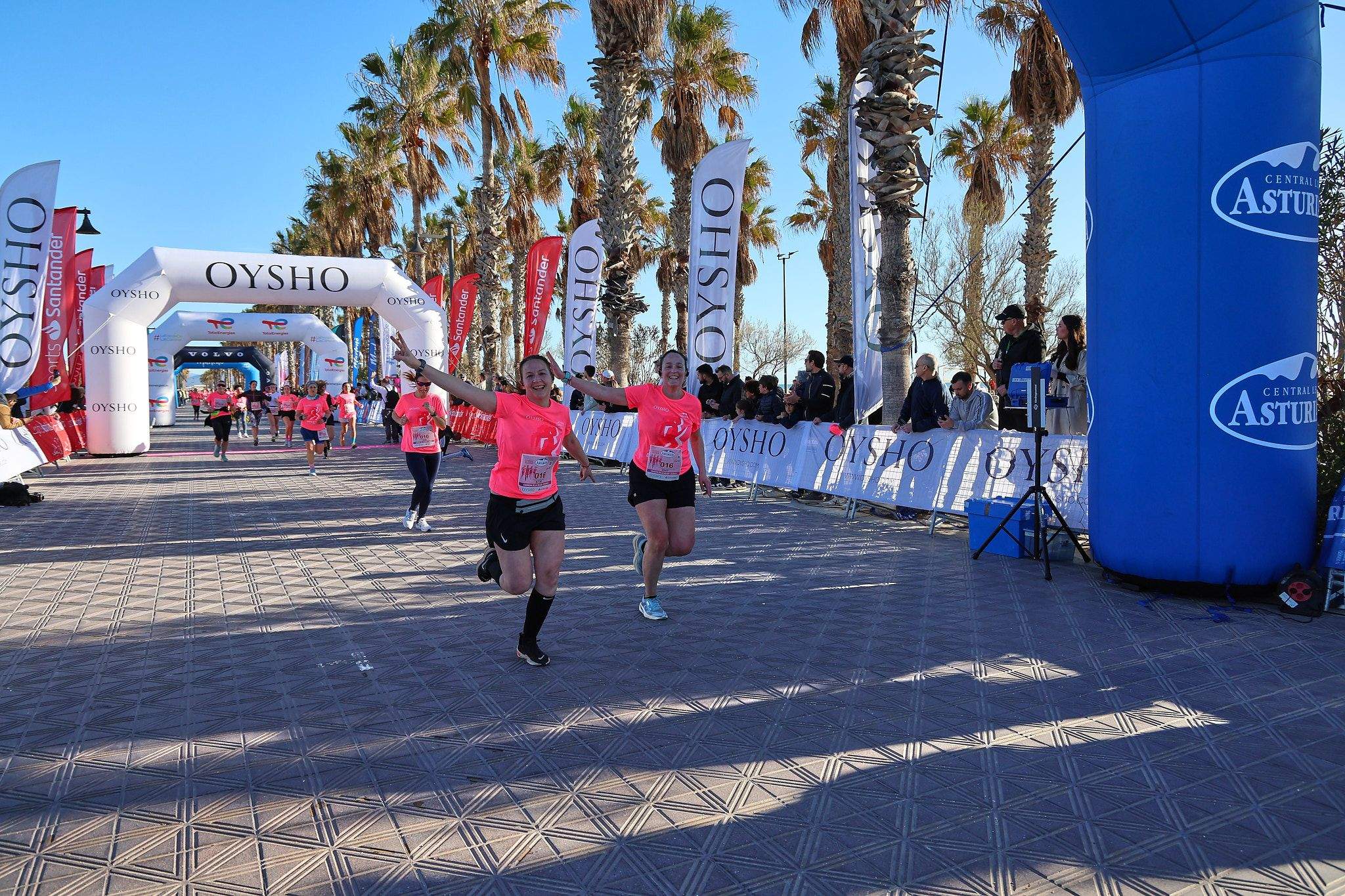 Las mejores fotos de la Carrera de la Mujer Central Lechera Asturiana de Valencia 2025. 480