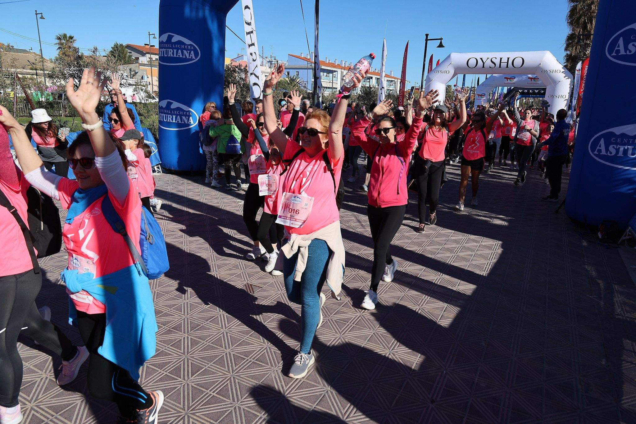 Las mejores fotos de la Carrera de la Mujer Central Lechera Asturiana de Valencia 2025. 1199