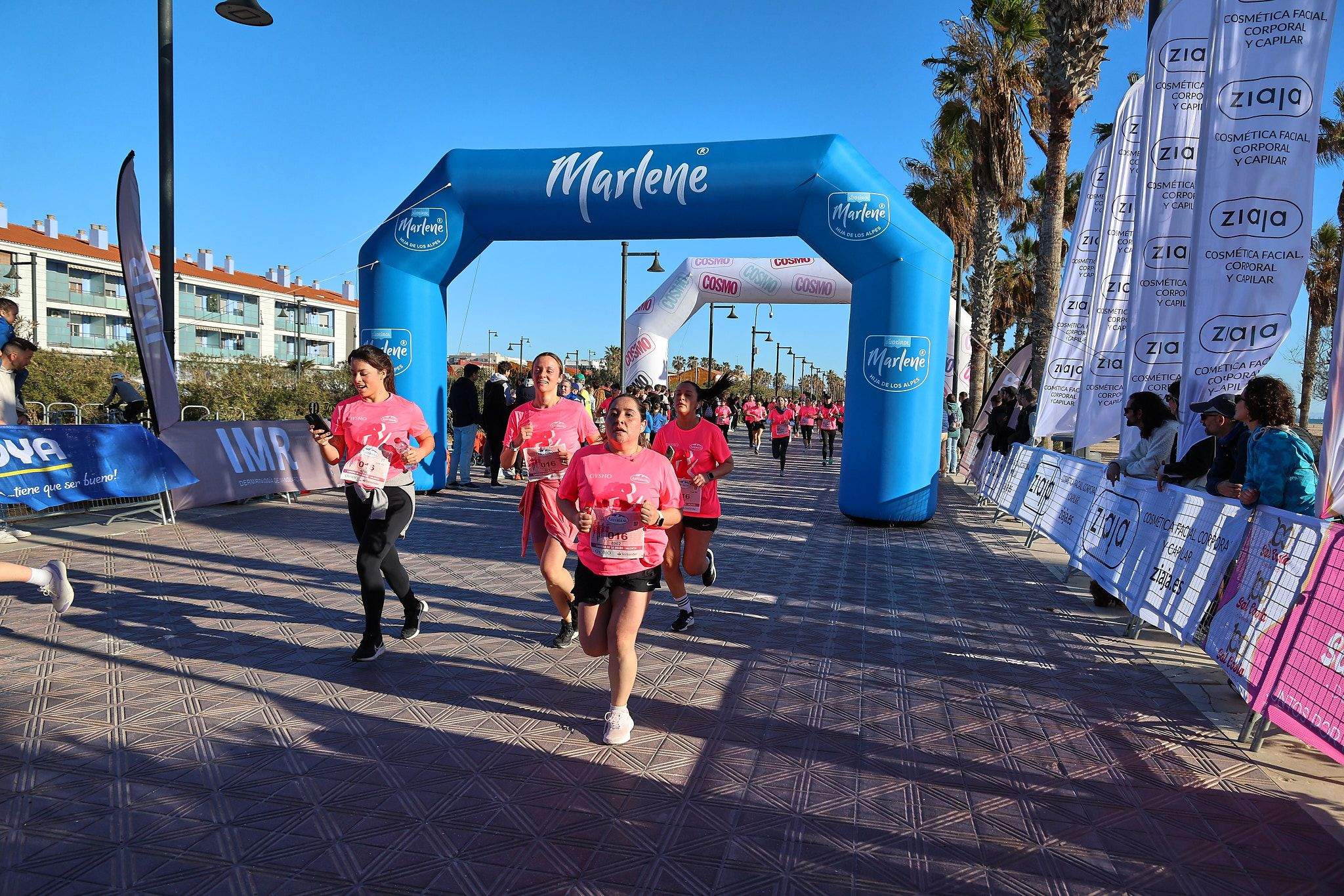 Las mejores fotos de la Carrera de la Mujer Central Lechera Asturiana de Valencia 2025. 719