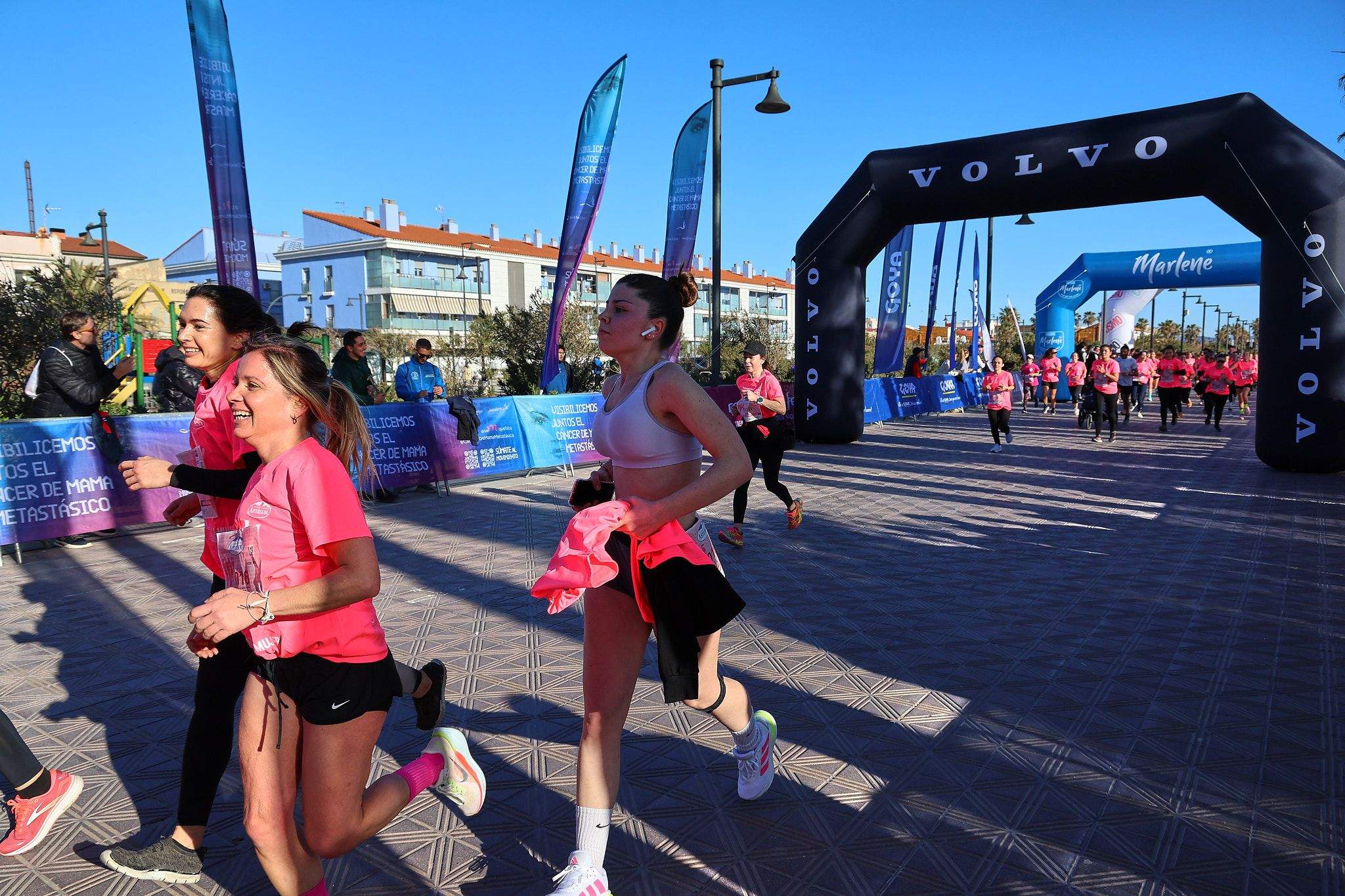 Las mejores fotos de la Carrera de la Mujer Central Lechera Asturiana de Valencia 2025. 724