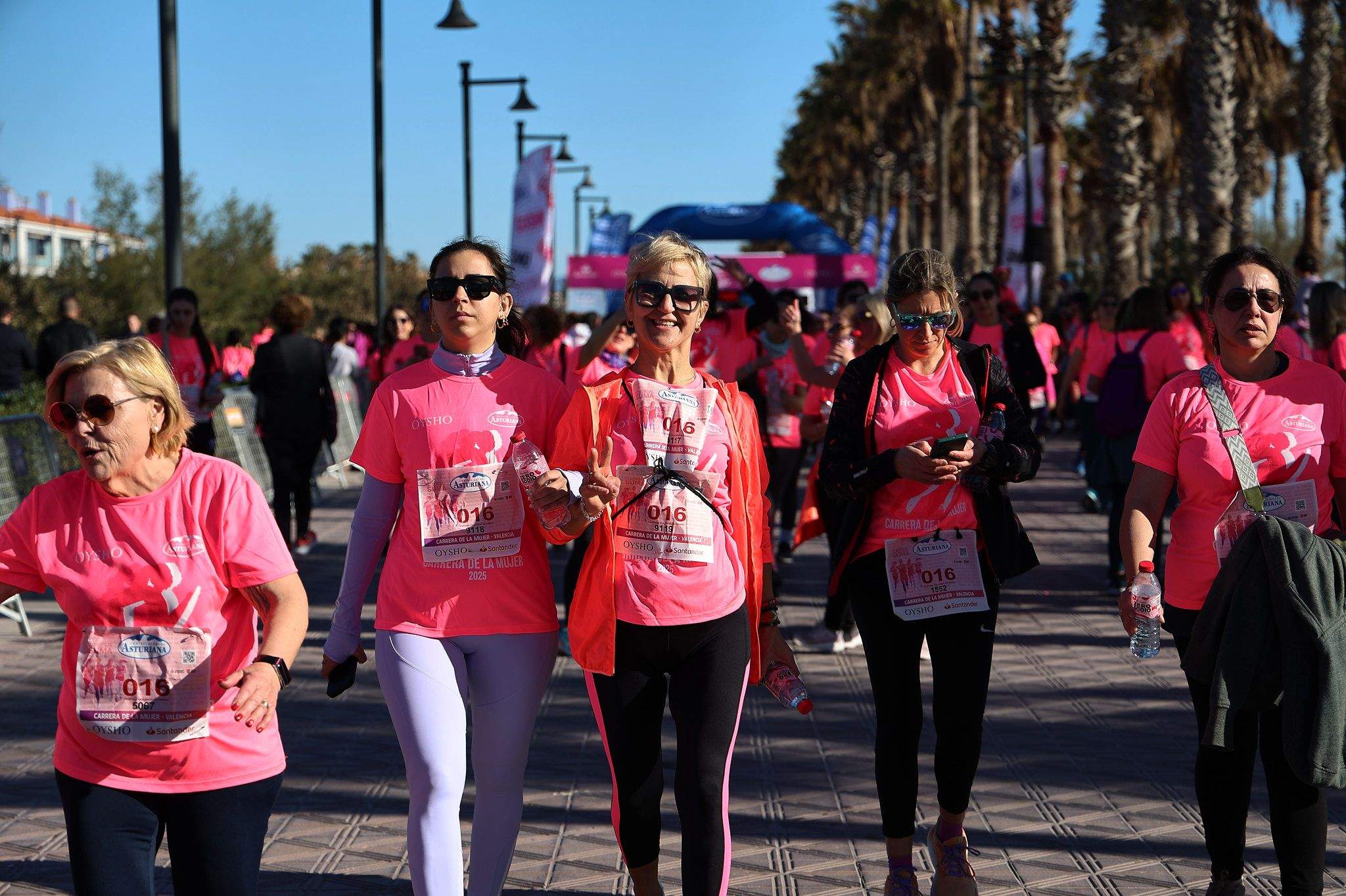 Las mejores fotos de la Carrera de la Mujer Central Lechera Asturiana de Valencia 2025. 990