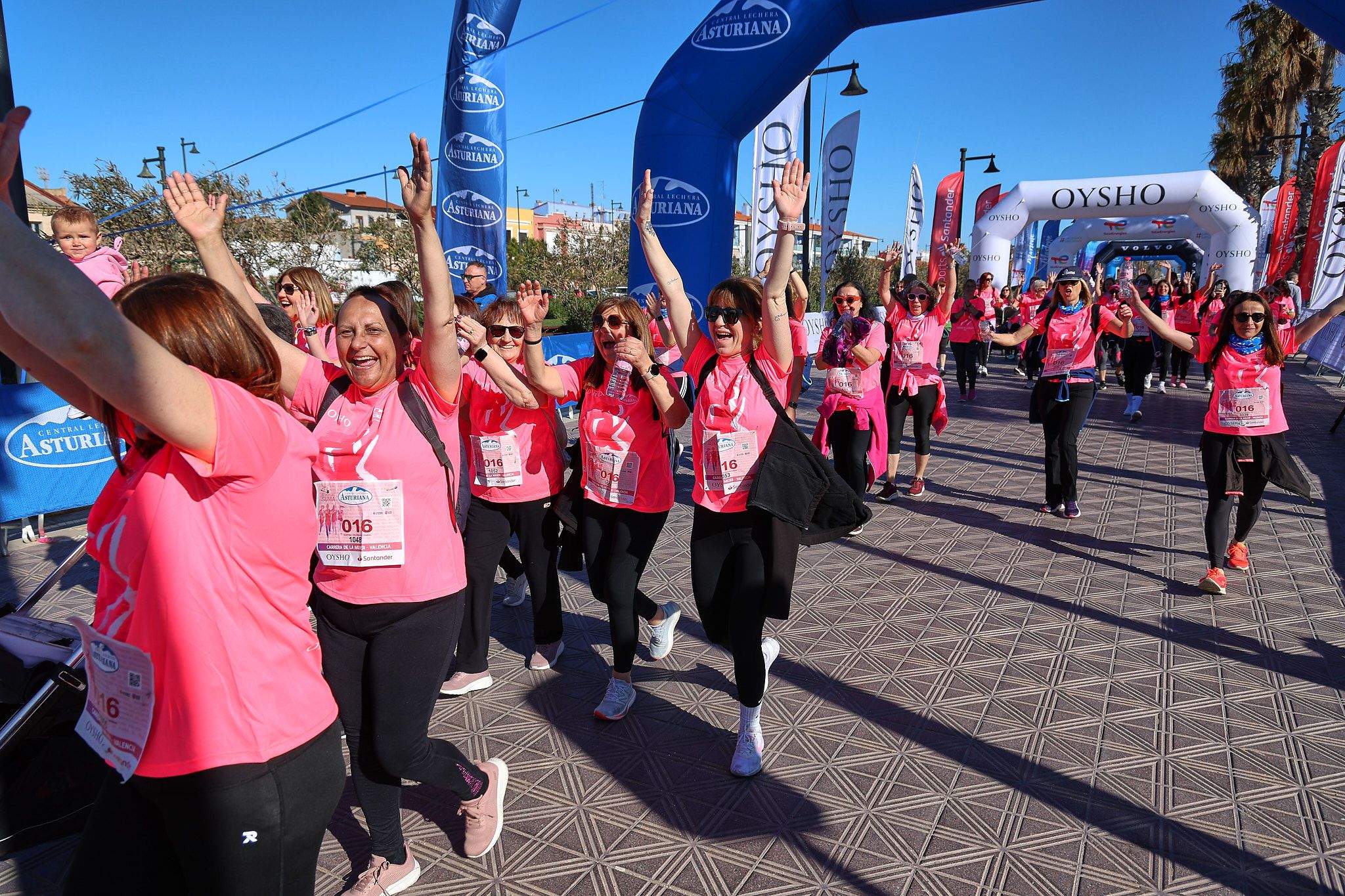 Las mejores fotos de la Carrera de la Mujer Central Lechera Asturiana de Valencia 2025. 1466