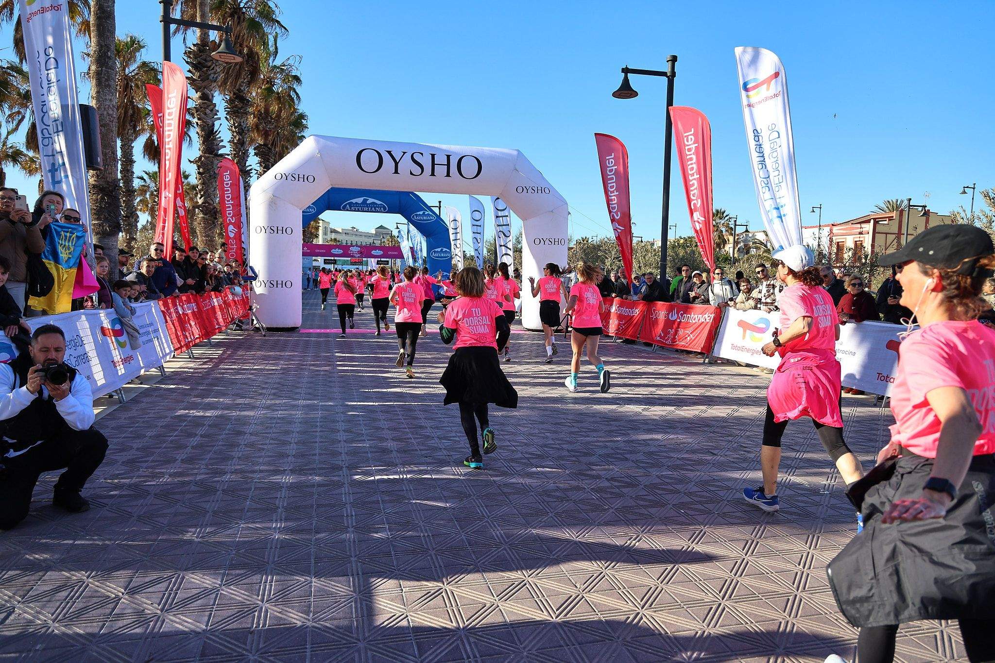 Las mejores fotos de la Carrera de la Mujer Central Lechera Asturiana de Valencia 2025. 731