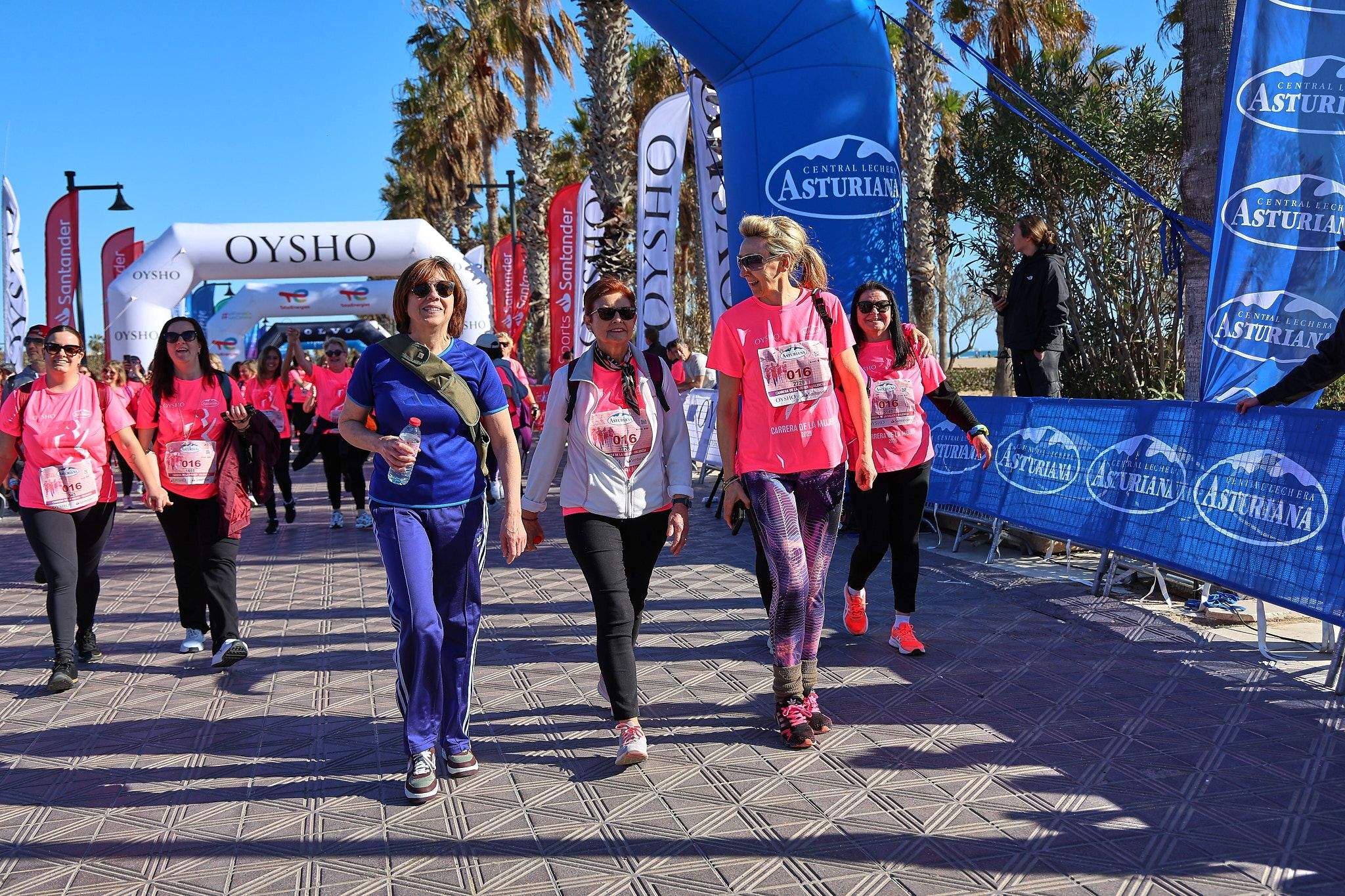 Las mejores fotos de la Carrera de la Mujer Central Lechera Asturiana de Valencia 2025. 1225