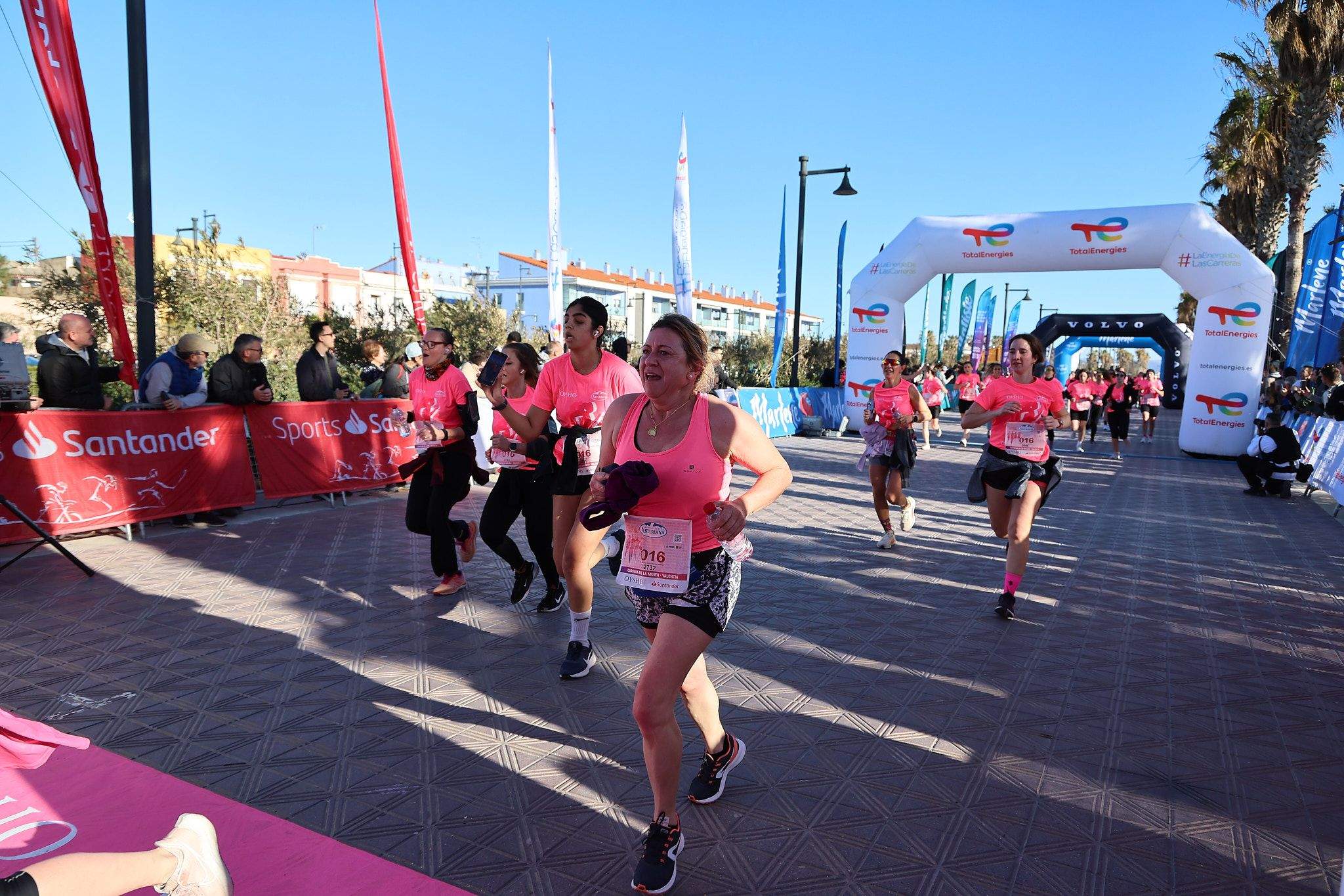 Las mejores fotos de la Carrera de la Mujer Central Lechera Asturiana de Valencia 2025. 741