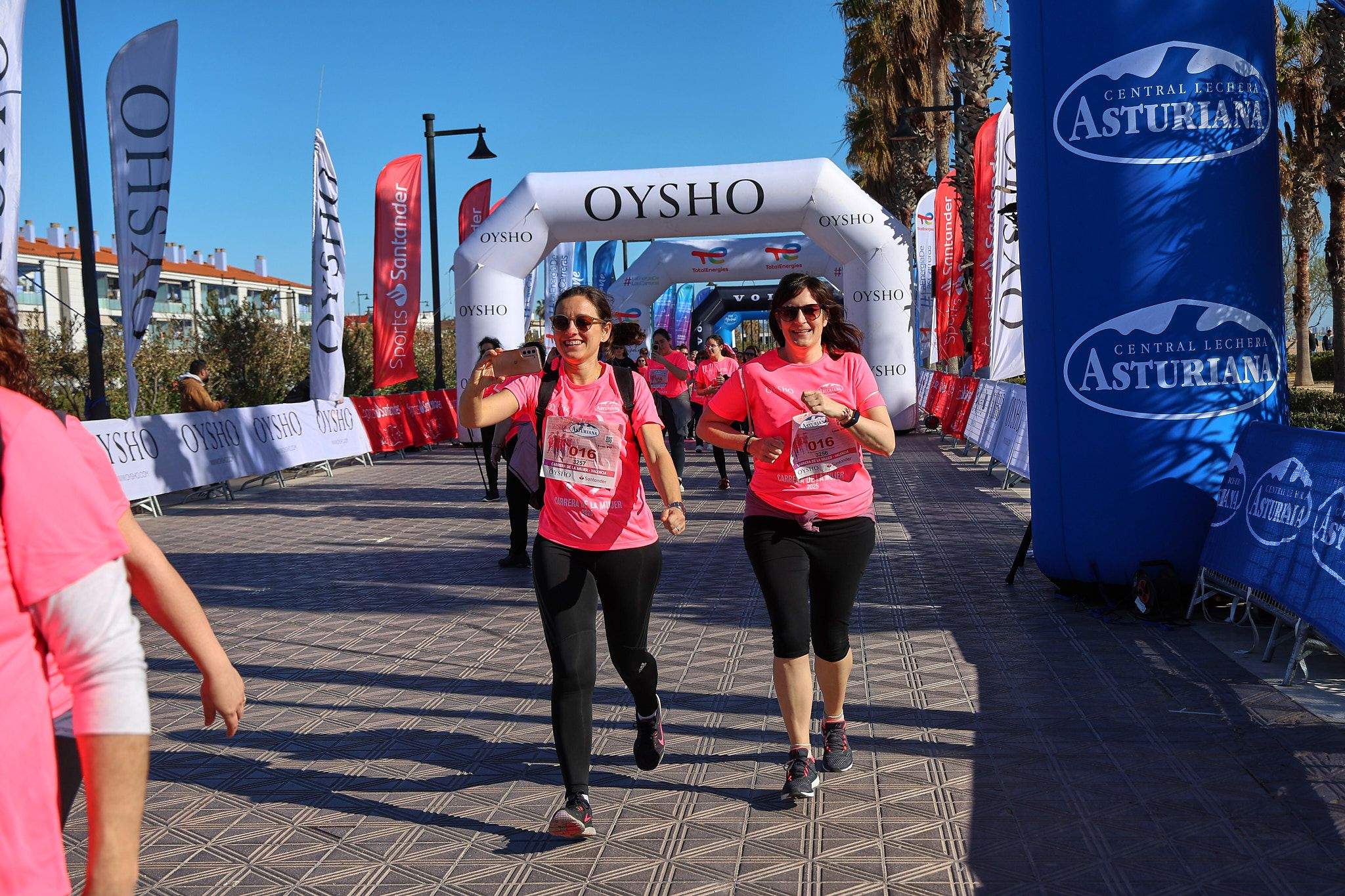 Las mejores fotos de la Carrera de la Mujer Central Lechera Asturiana de Valencia 2025. 1480