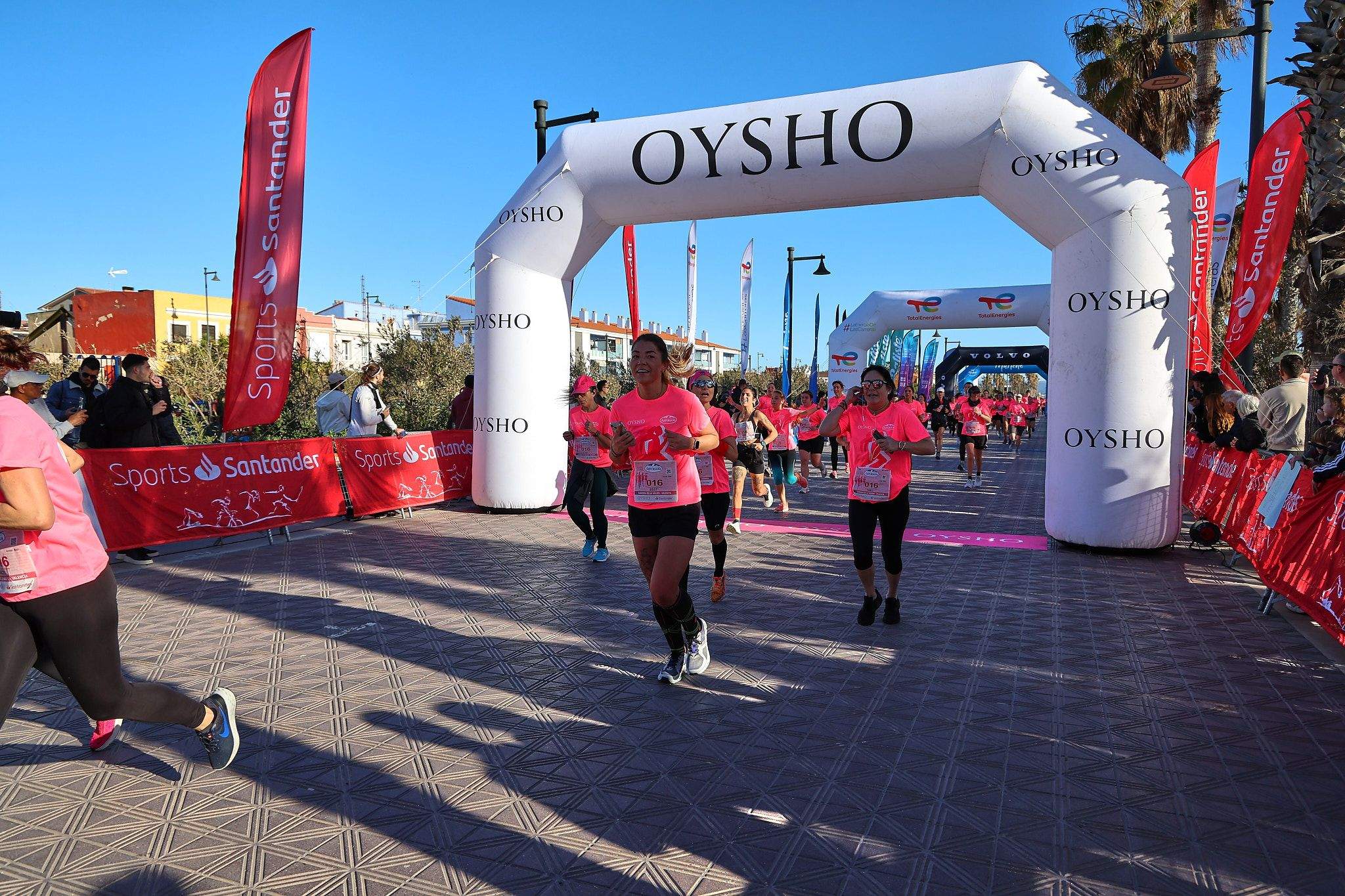 Las mejores fotos de la Carrera de la Mujer Central Lechera Asturiana de Valencia 2025. 748