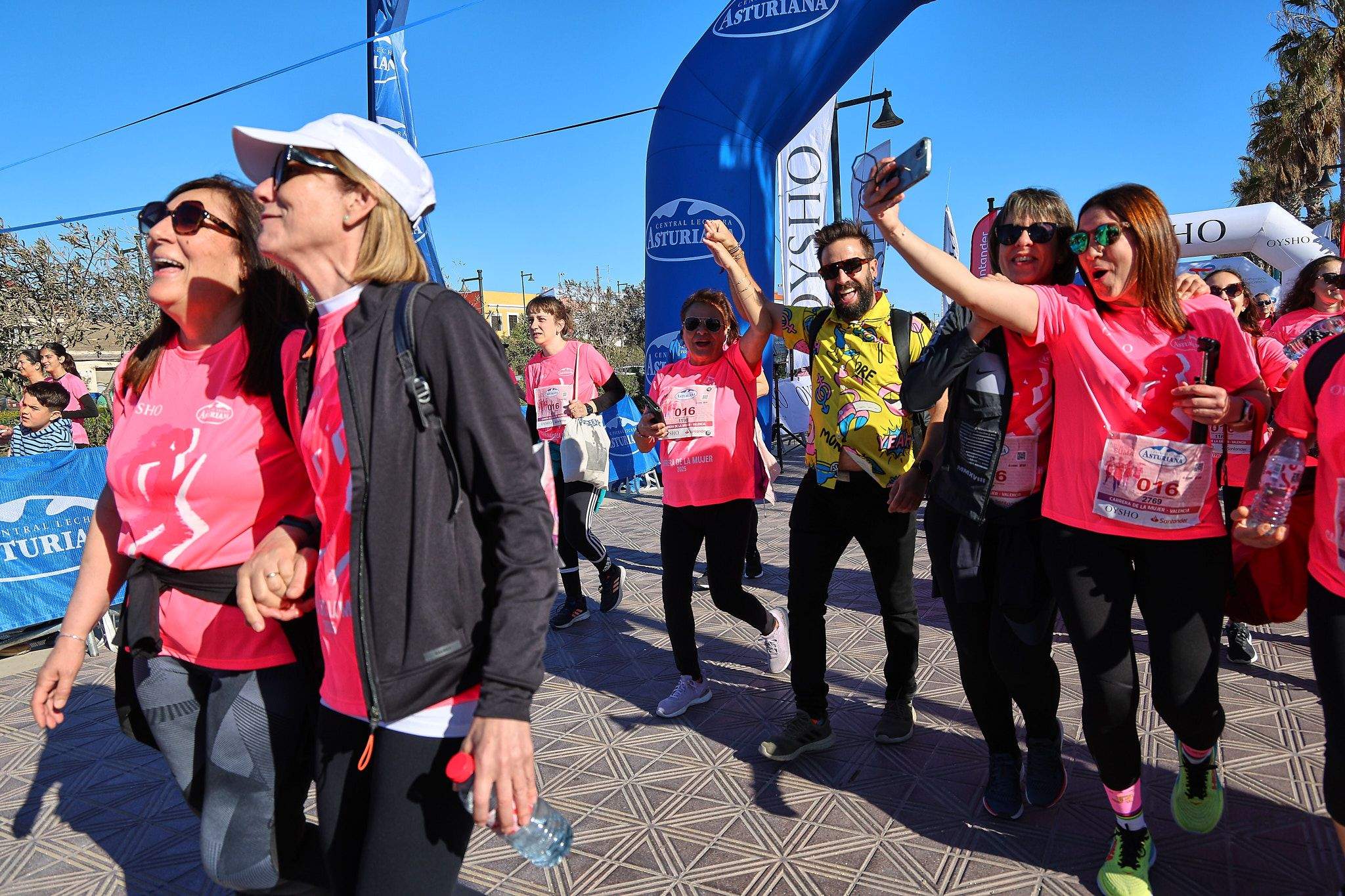 Las mejores fotos de la Carrera de la Mujer Central Lechera Asturiana de Valencia 2025. 1236