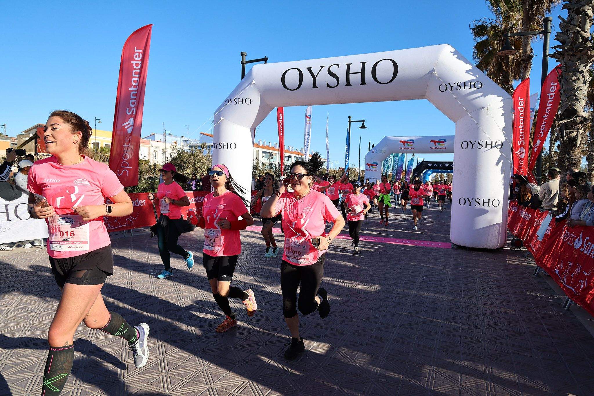 Las mejores fotos de la Carrera de la Mujer Central Lechera Asturiana de Valencia 2025. 749