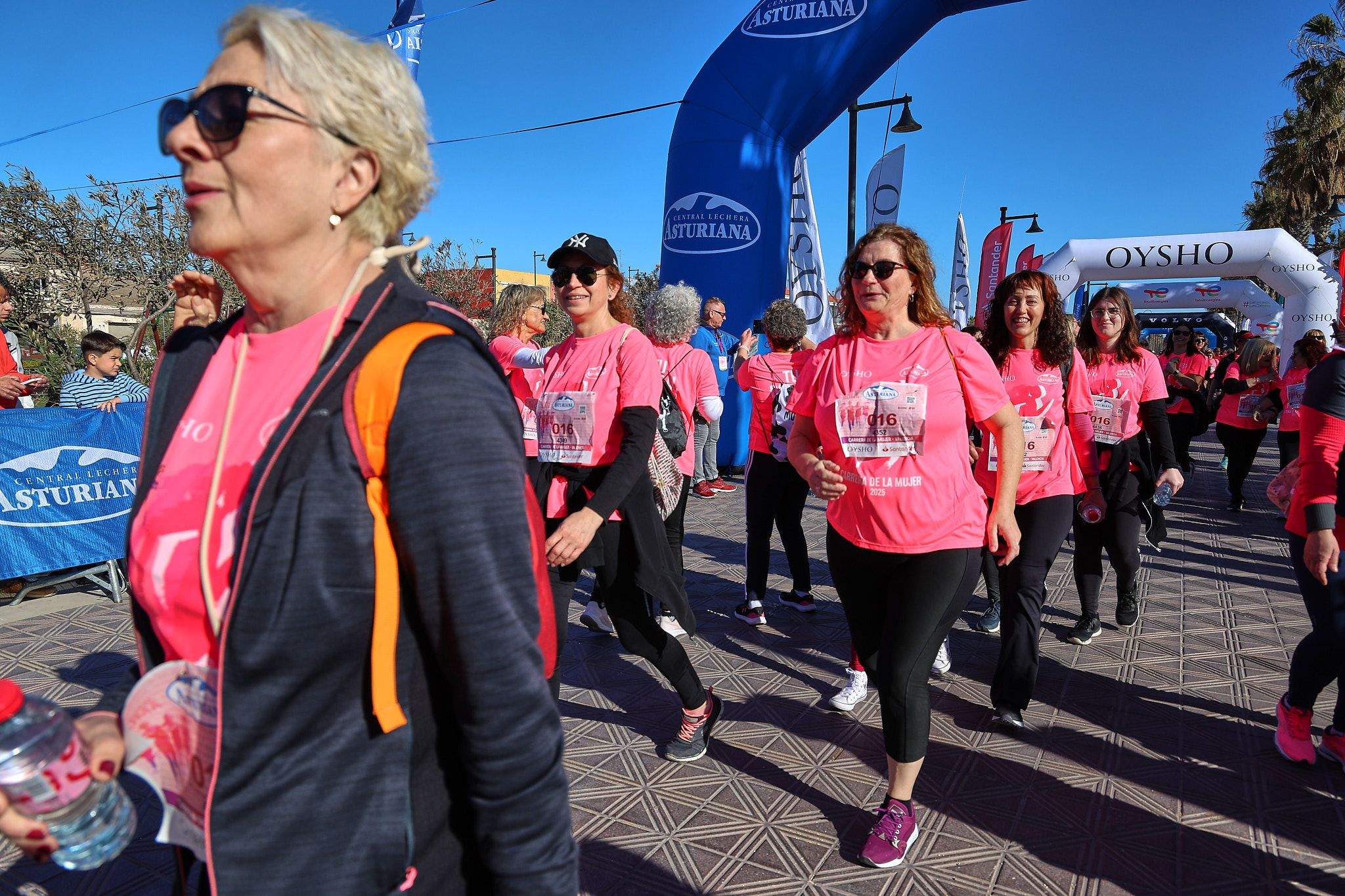 Las mejores fotos de la Carrera de la Mujer Central Lechera Asturiana de Valencia 2025. 1242