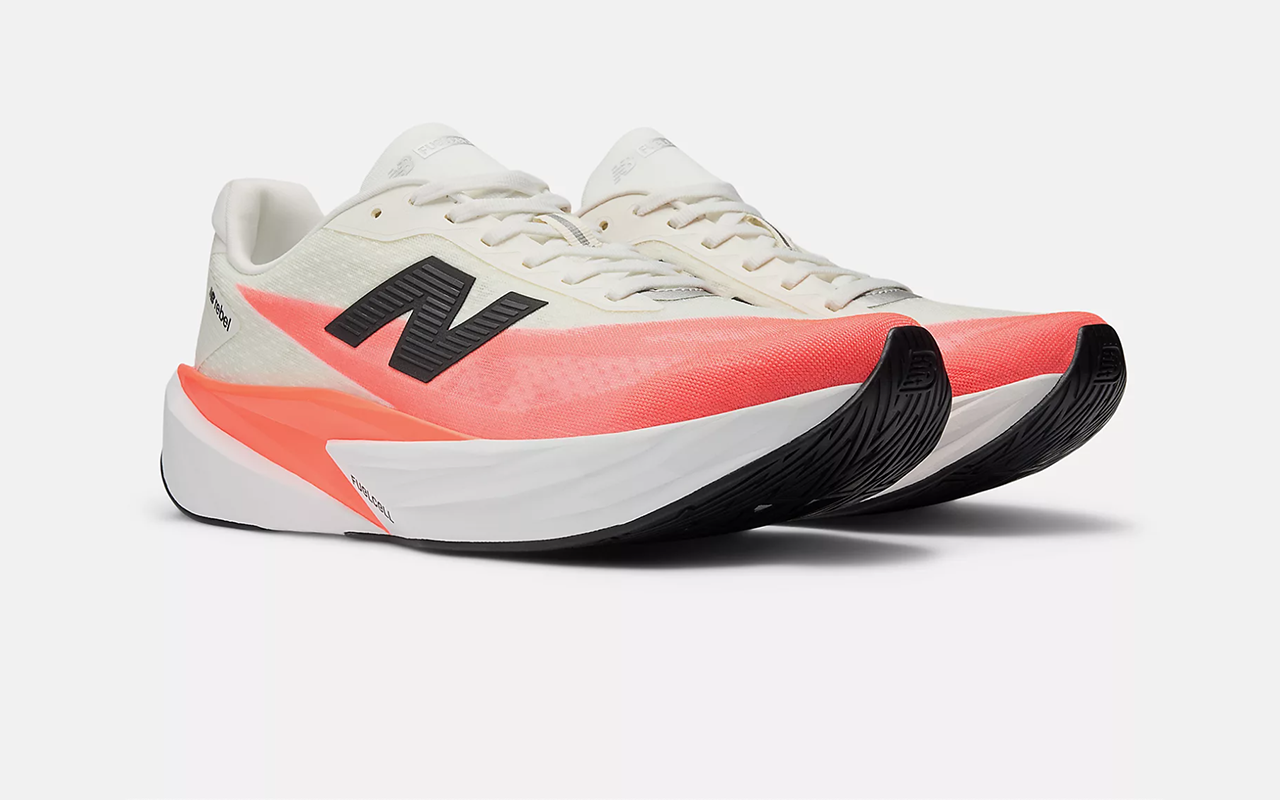 Todos los detalles de las New Balance FuelCell Rebel v5. Todos los detalles de las New Balance FuelCell Rebel v5.