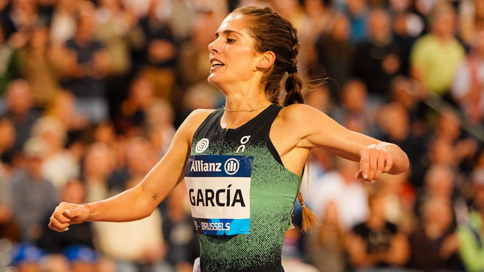 Marta García batiendo el récord de España de 5000 metros en Bruselas. SPORTMEDIA.