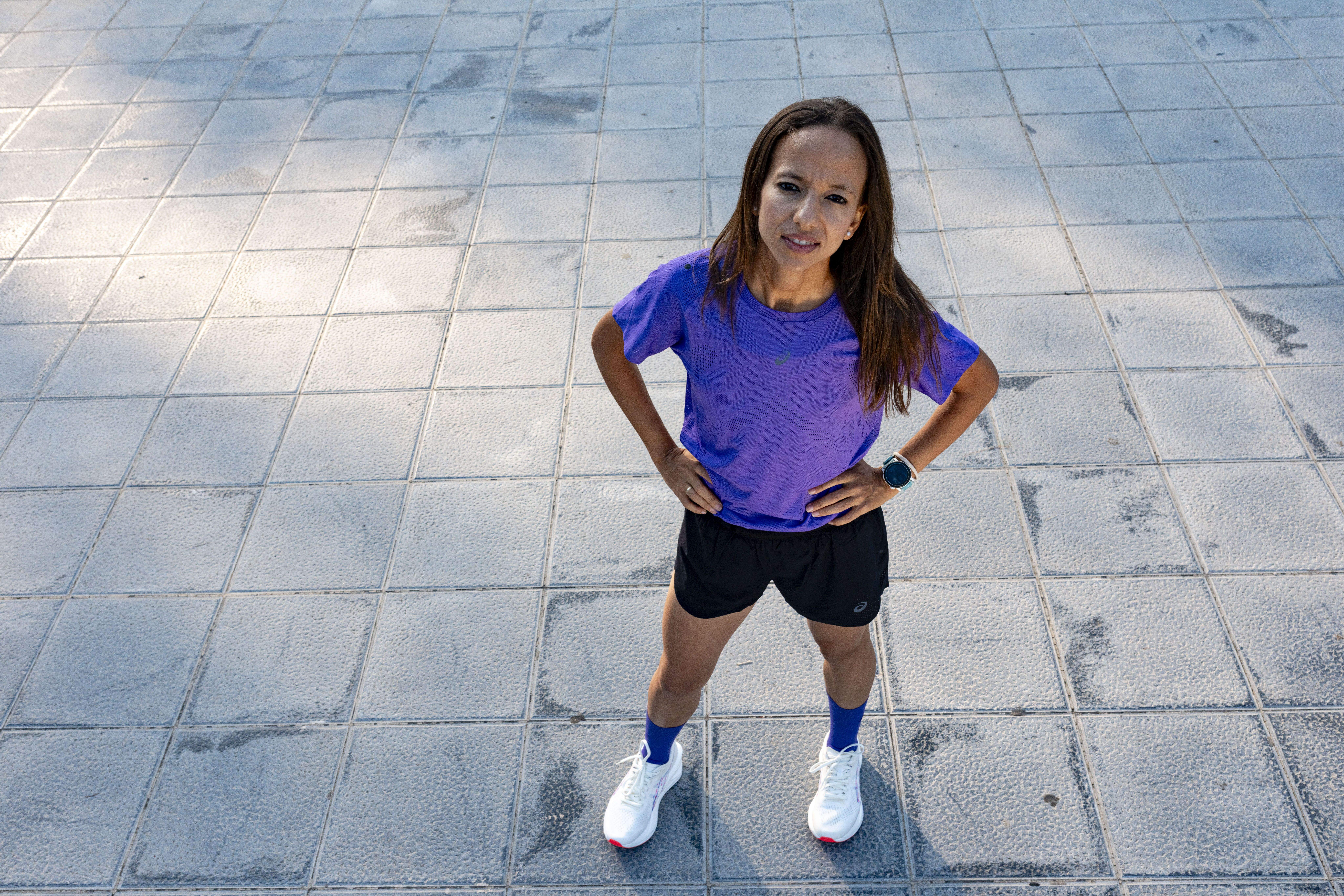 Fátima Azzahraa Ouhaddou parece no tener techo: comenzó en las carreras populares a una edad tardía y en breve afrontará el Campeonato del Mundo de Tokio como vigente campeona de Europa de maratón. DANIEL MEUMANN