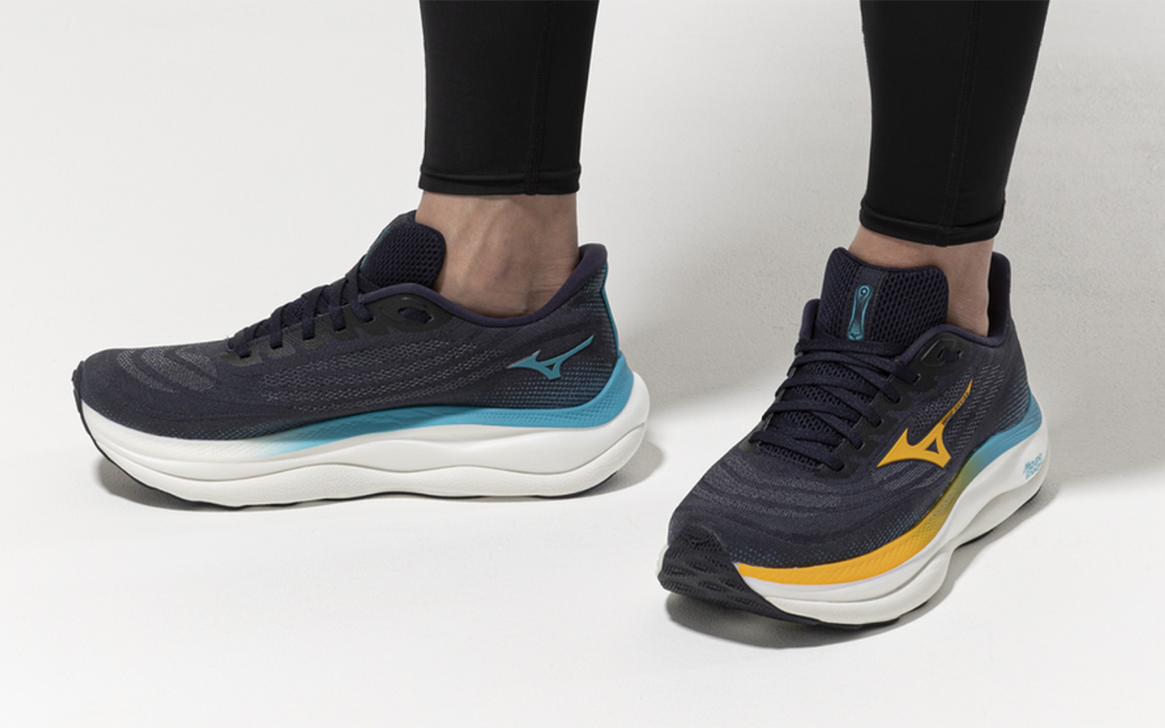 Mizuno Wave Sky 9