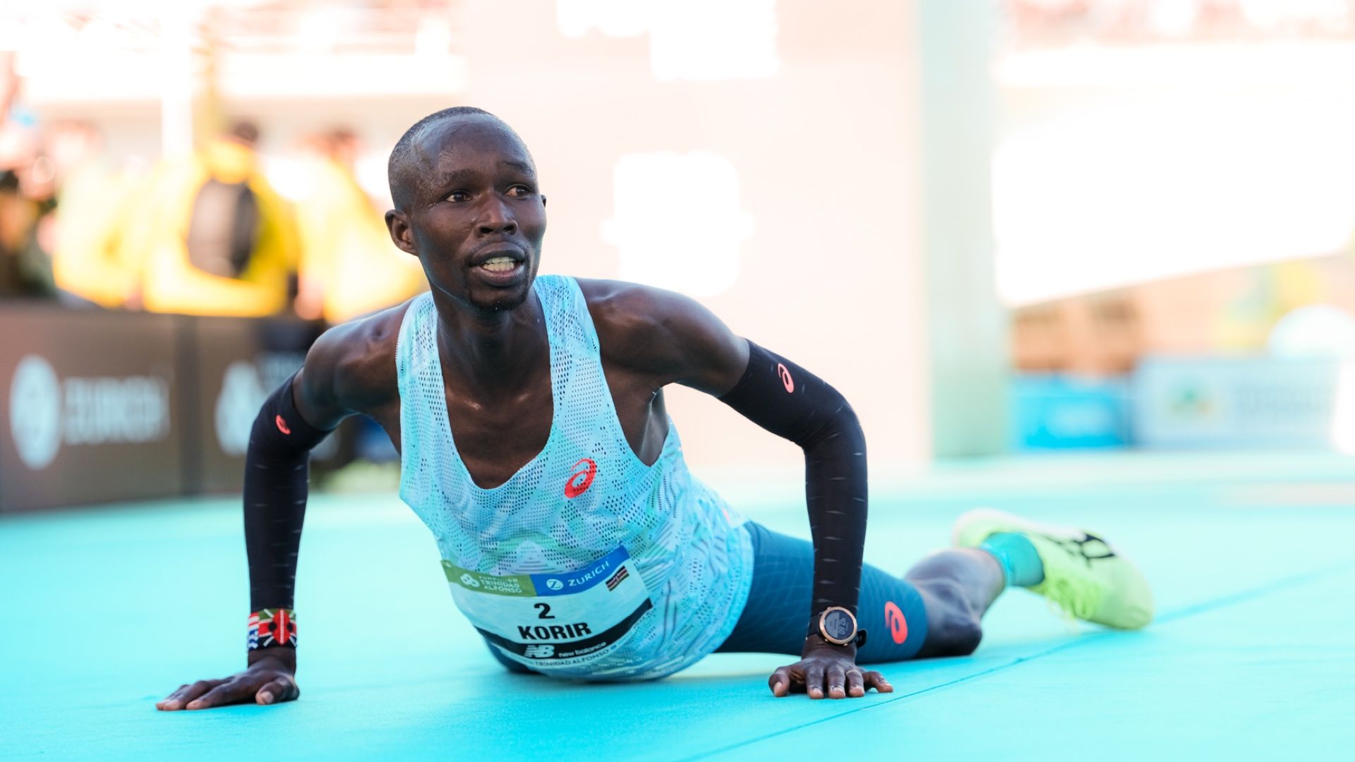 John Korir tras ganar el Maratón de Valencia 2025. SPORTMEDIA.
