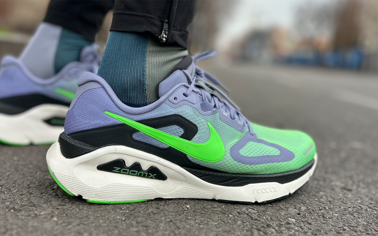 Nike Structure Plus