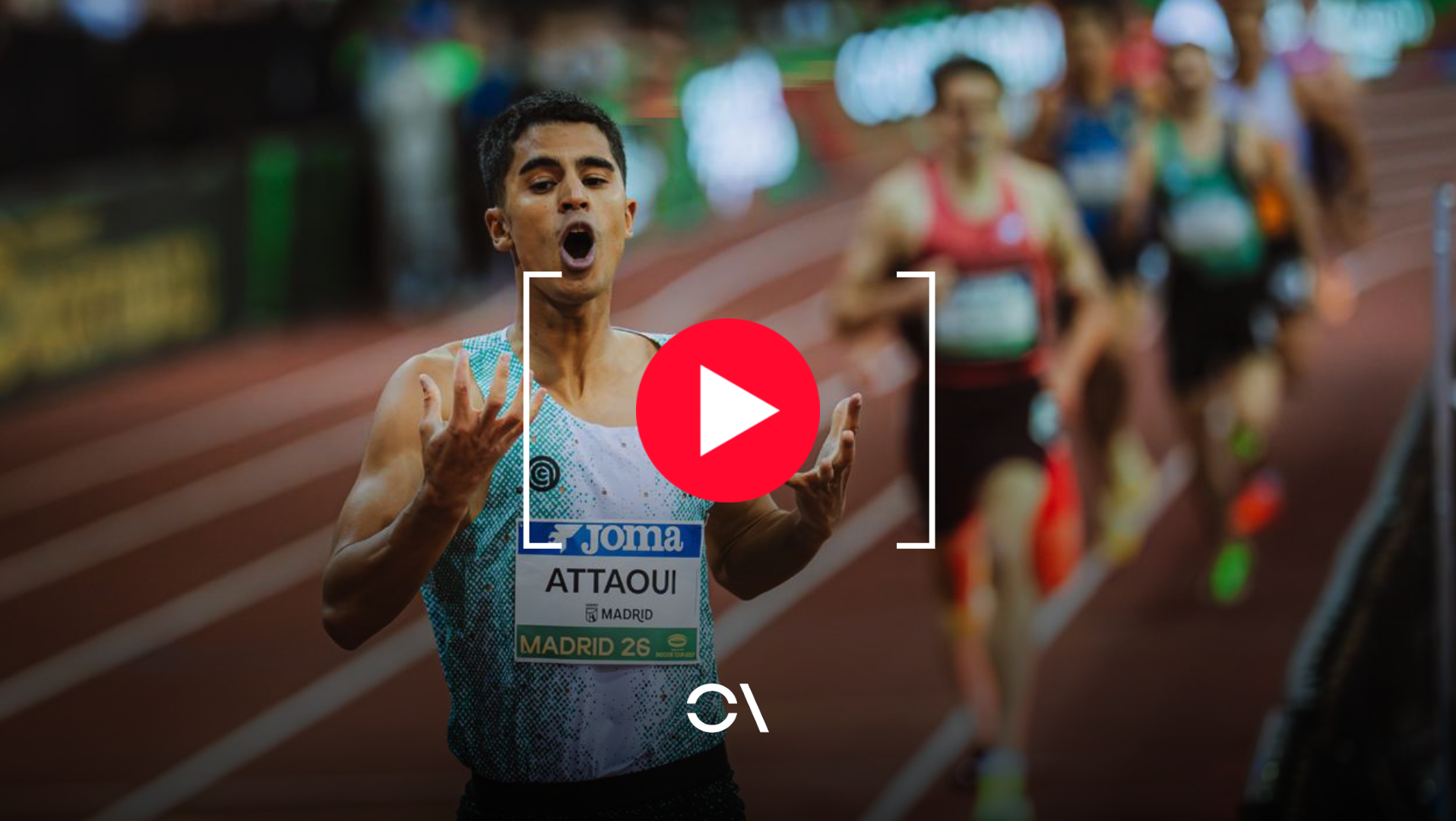 Mohamed Attaoui después de cruzar la meta en el World Indoor Tour de Madrid y ver el cronómetro en 2:14.52. VSM PHOTOEVENTS. Mohamed Attaoui después de cruzar la meta en el World Indoor Tour de Madrid y ver el cronómetro en 2:14.52. VSM PHOTOEVENTS.