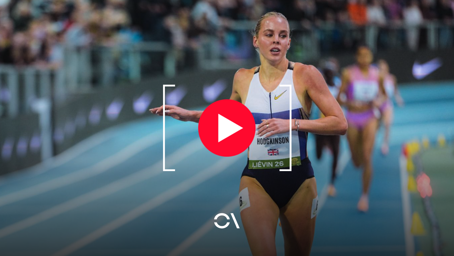 Nuevo récord del mundo de Keely Hodgkinson en los 800 metros en pista cubierta.