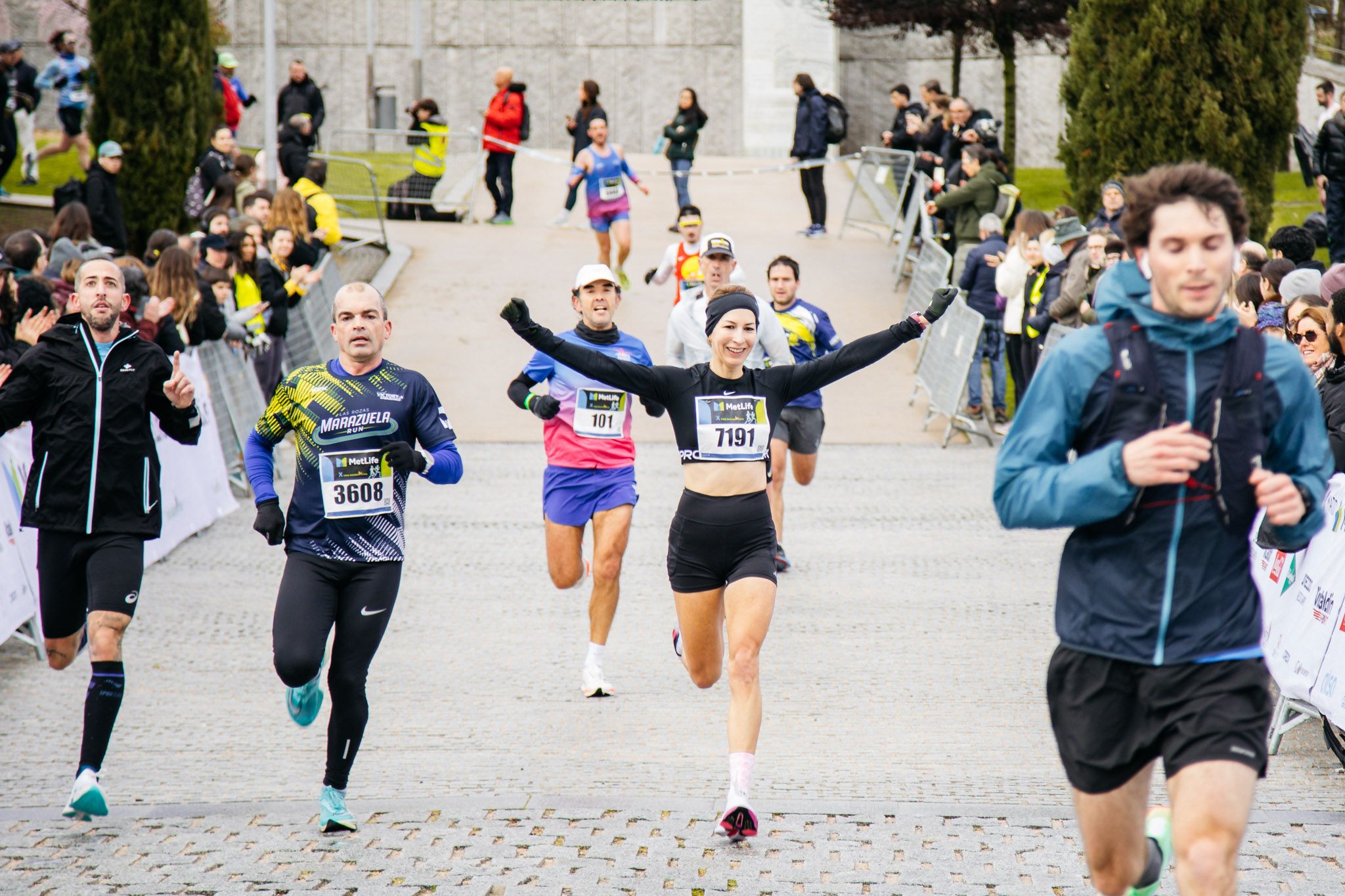 Imagen de la linea de meta del 15KM Metlife Madrid Imagen de la linea de meta del 15KM Metlife Madrid