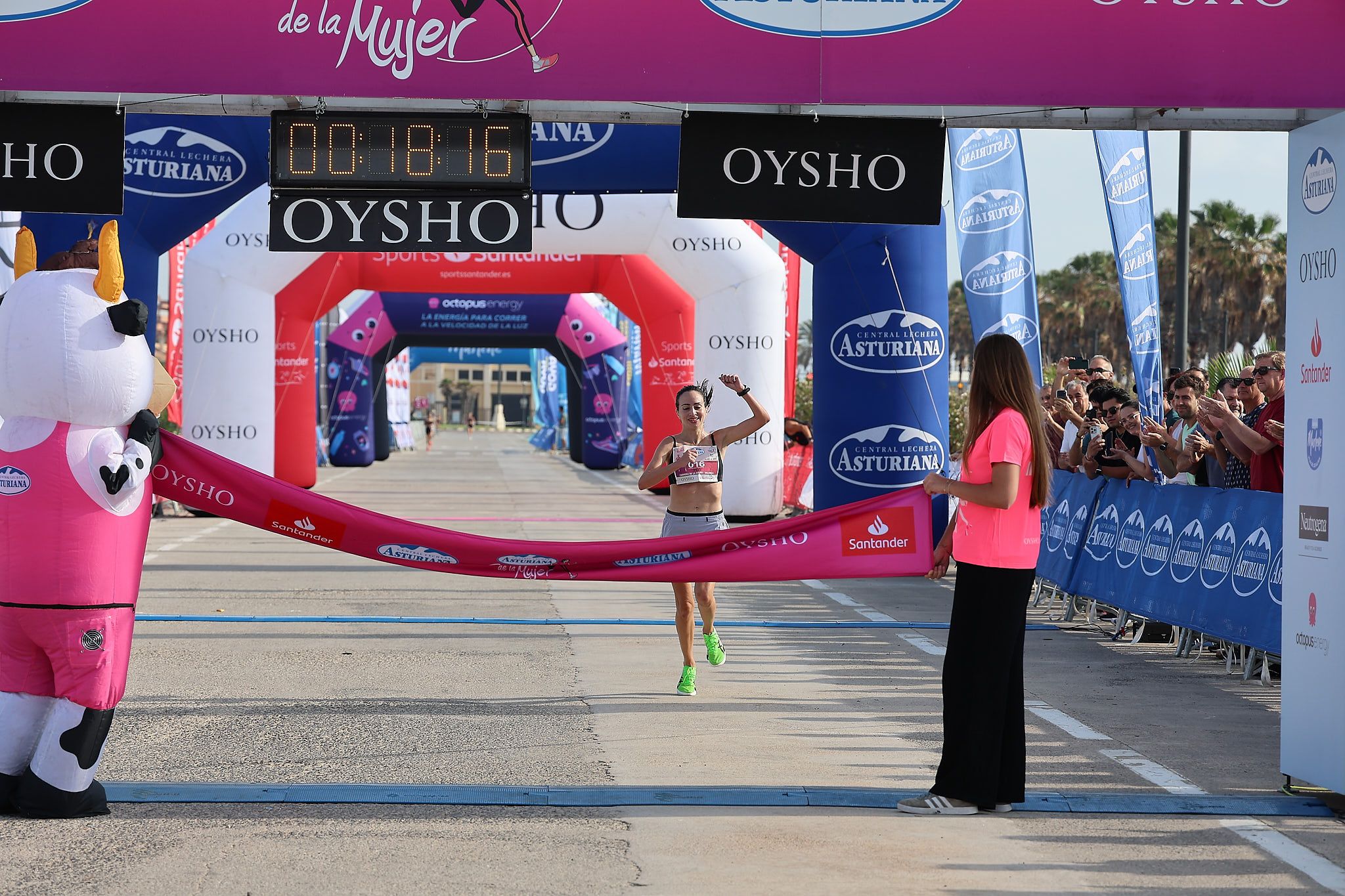 Las mejores fotos de la Carrera de la Mujer de Valencia 2026.0077