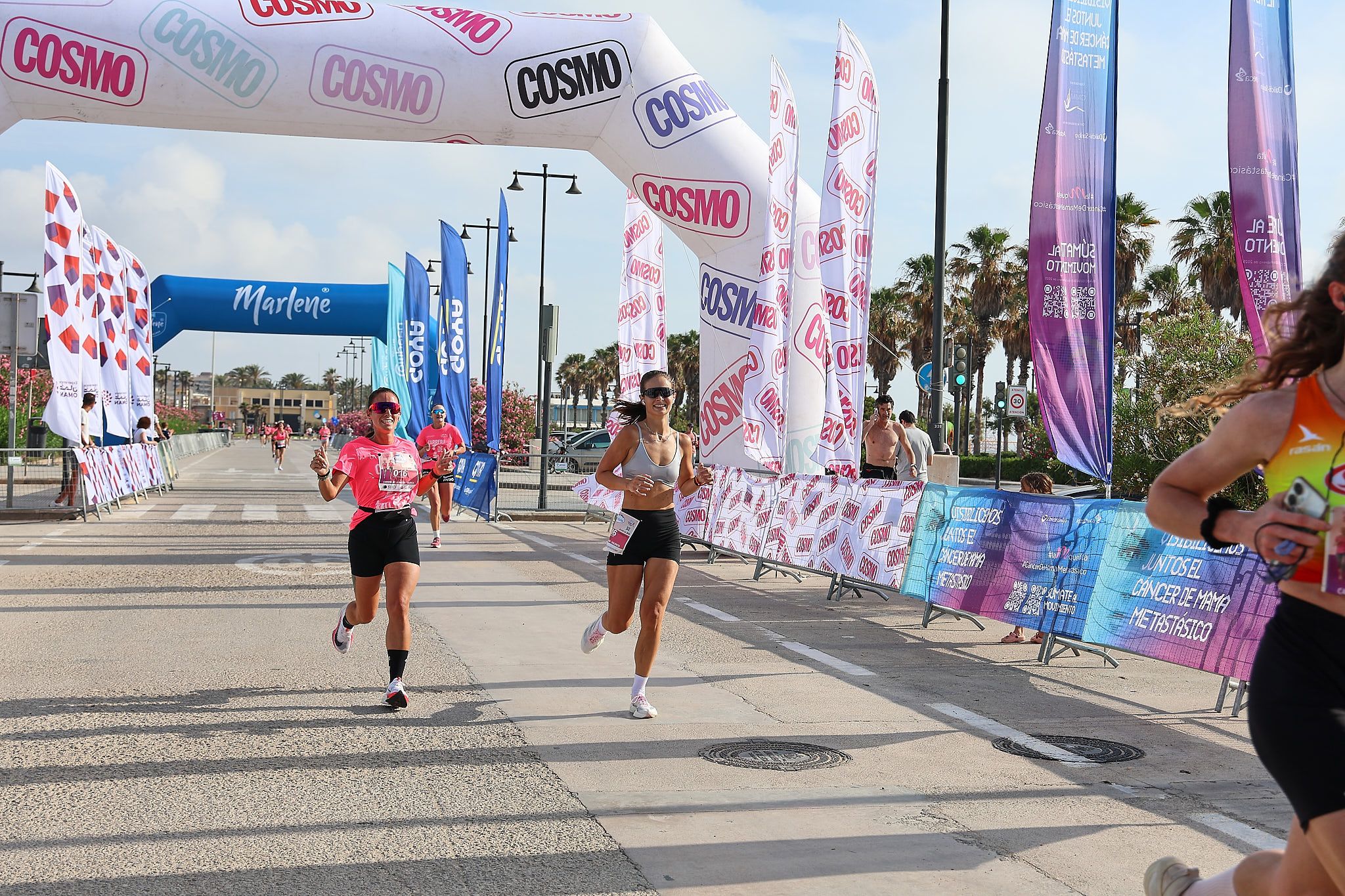 Las mejores fotos de la Carrera de la Mujer de Valencia 2026.0215
