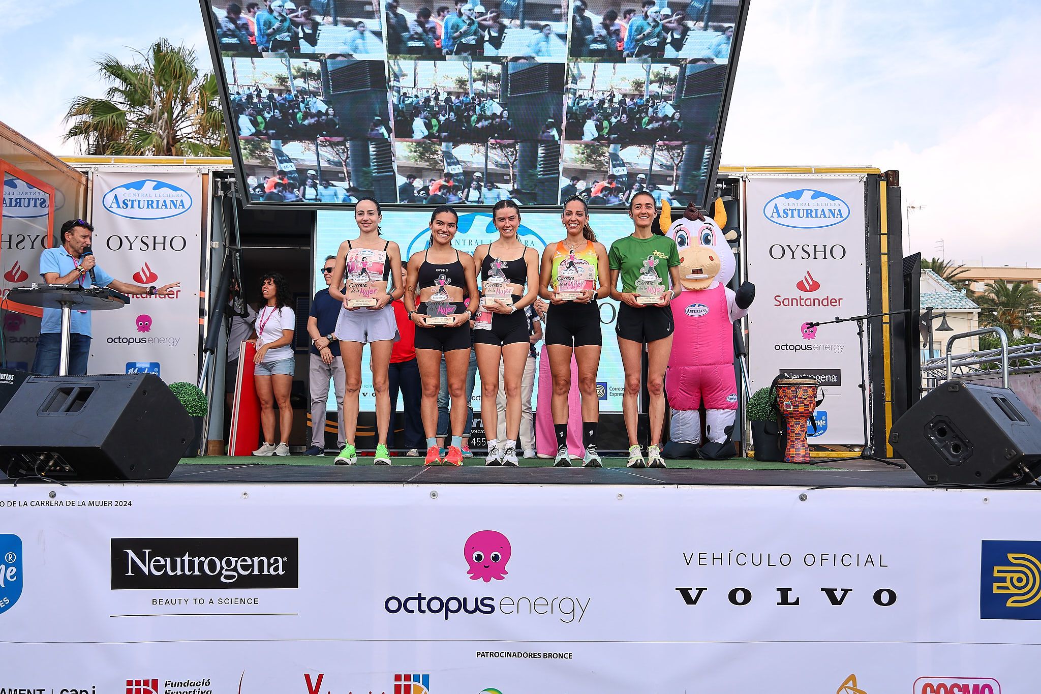 Las mejores fotos de la Carrera de la Mujer de Valencia 2026.0958