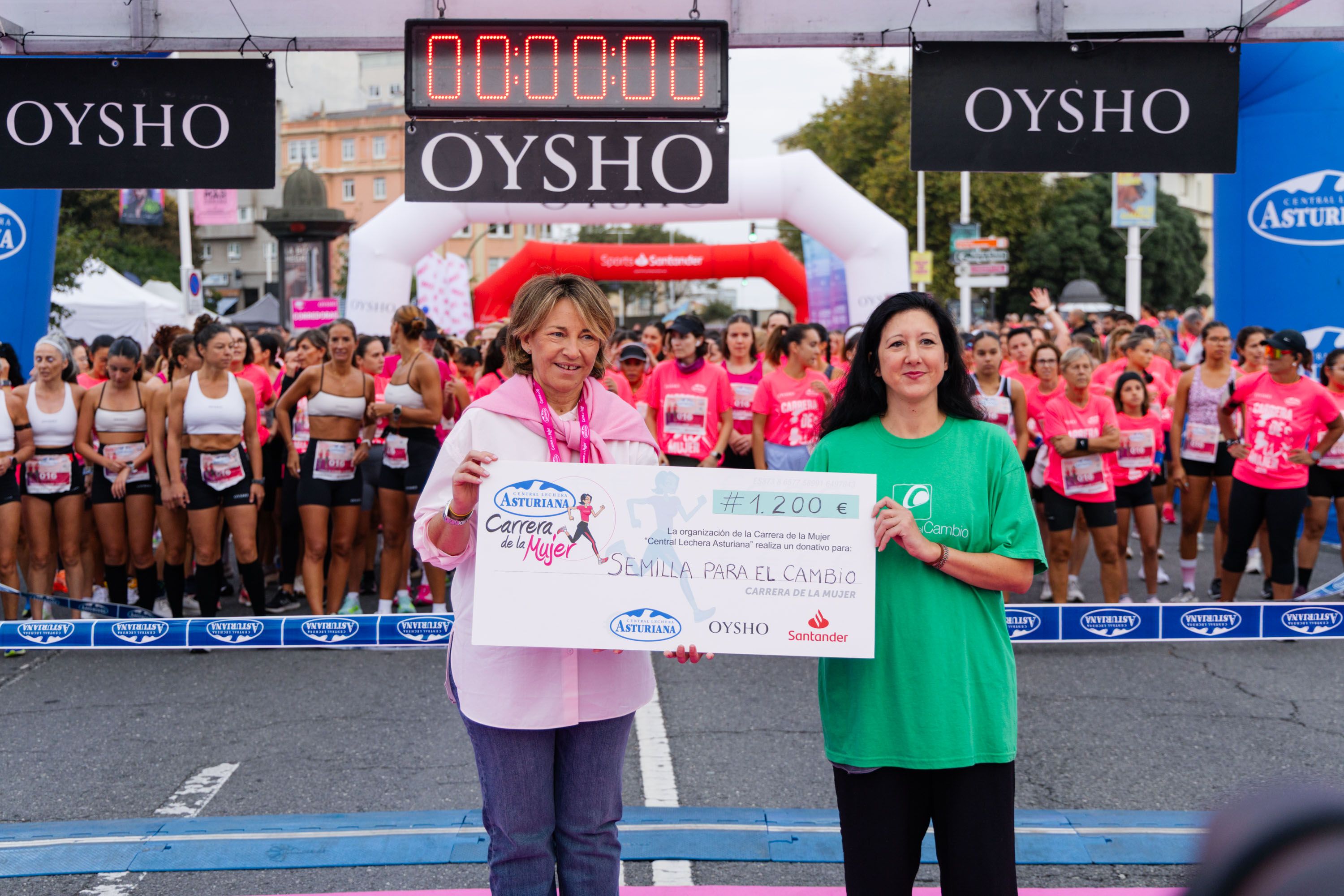Las mejores fotos de la Carrera de la Mujer Central Lechera Asturiana de A Coruña. 31