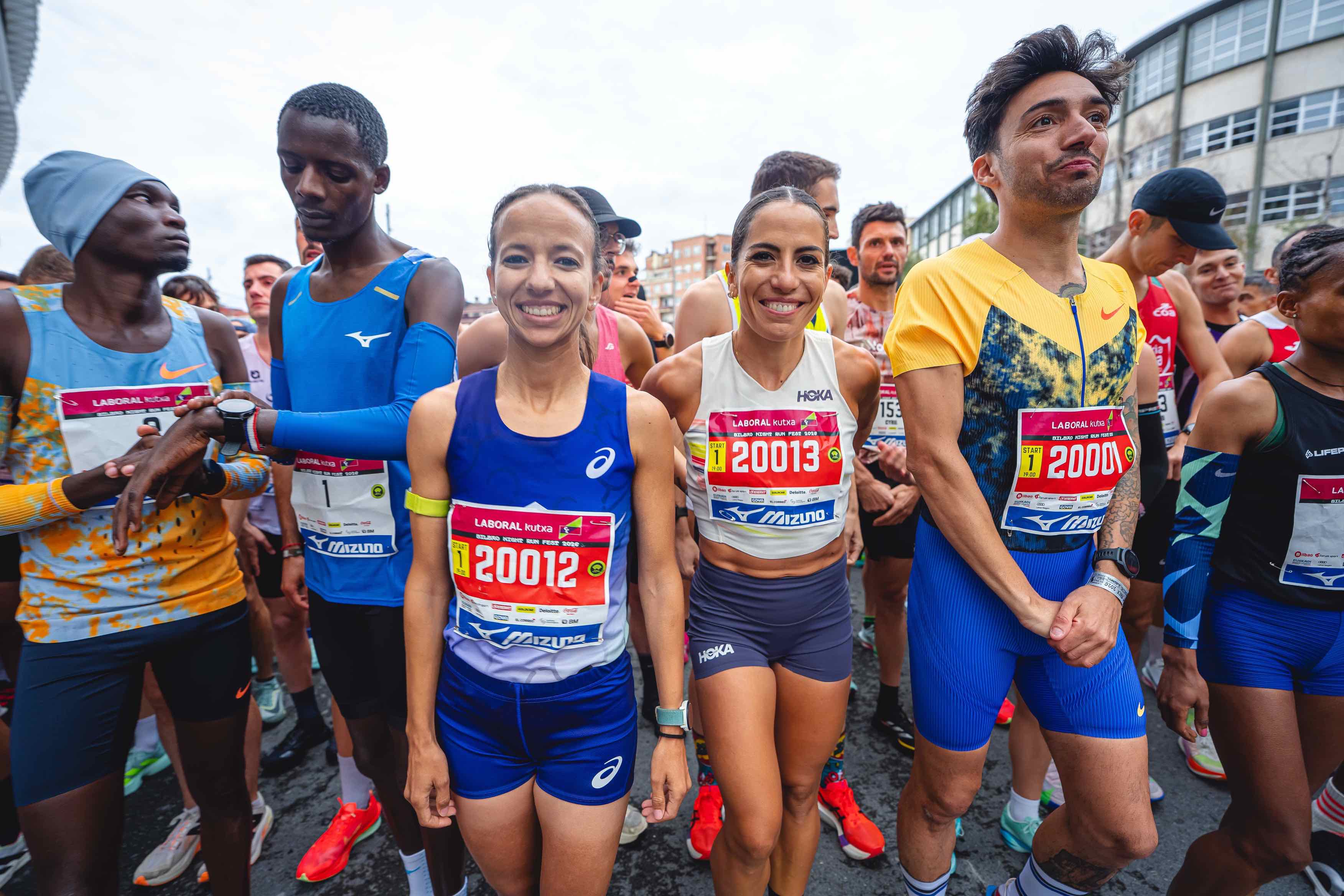Las mejores fotos del Bilbao Nigh Running Fest 2026. 6 FOTORUNNERS.