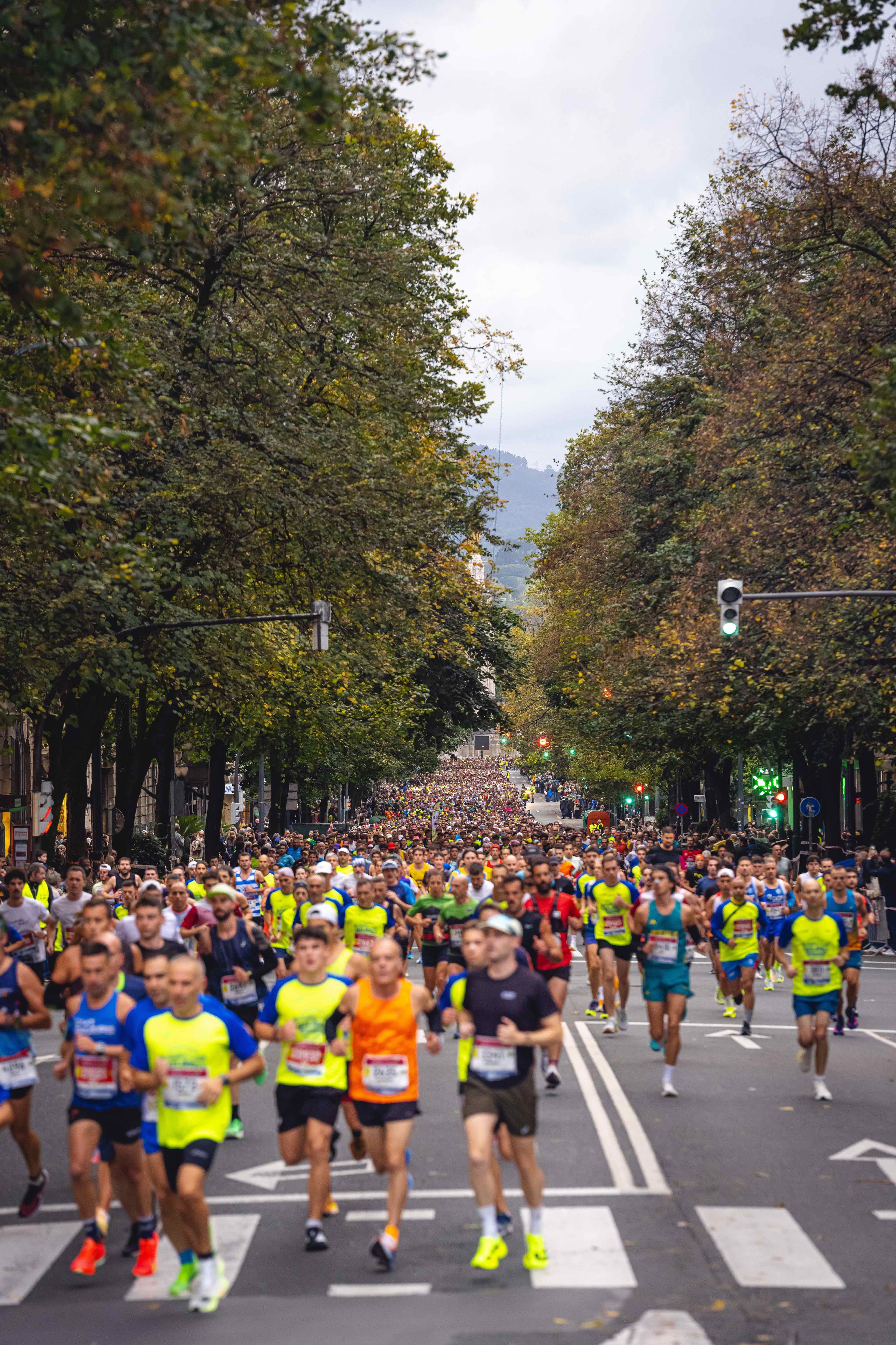 Las mejores fotos del Bilbao Nigh Running Fest 2026. 35 FOTORUNNERS.