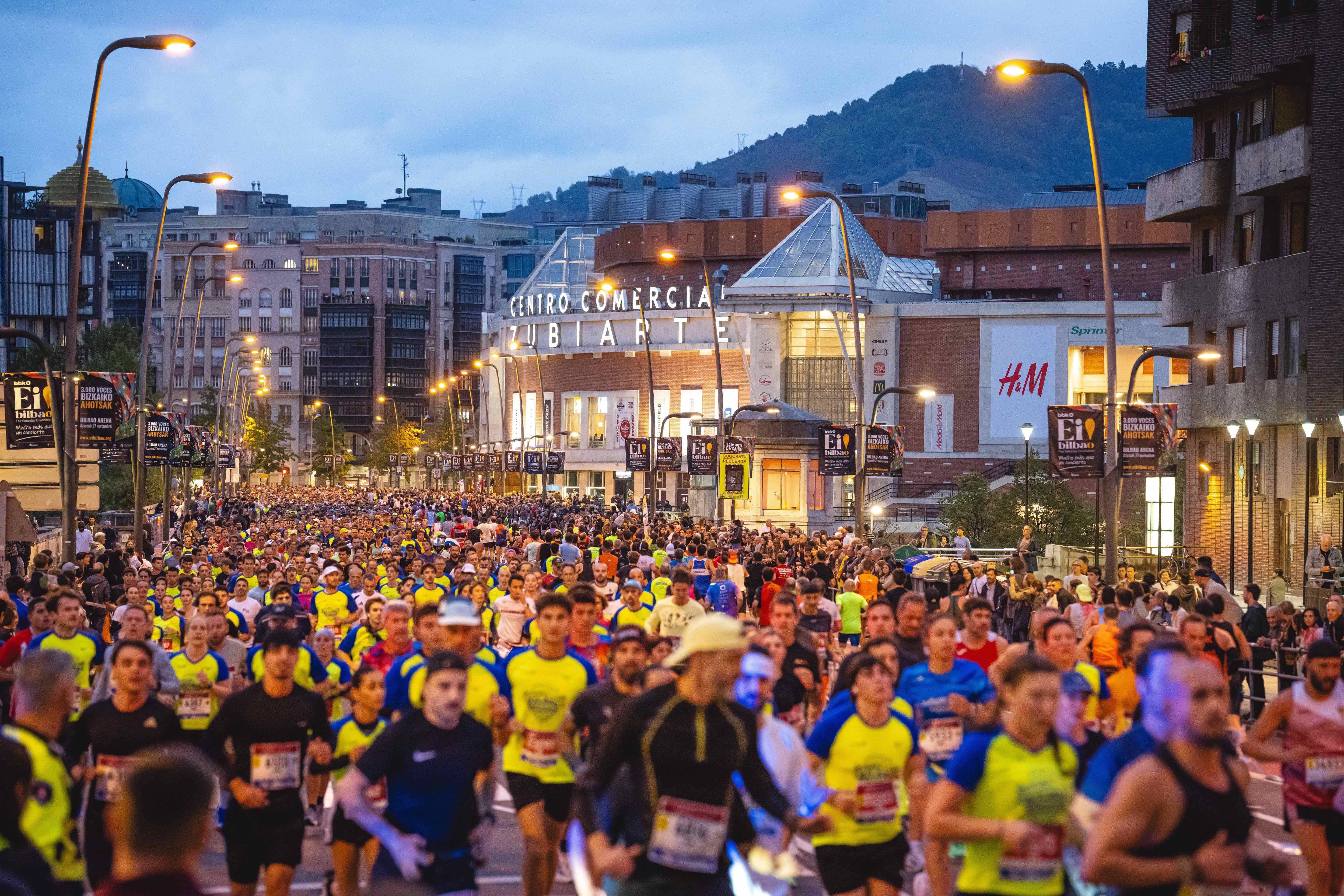 Las mejores fotos del Bilbao Nigh Running Fest 2026. 40 FOTORUNNERS.