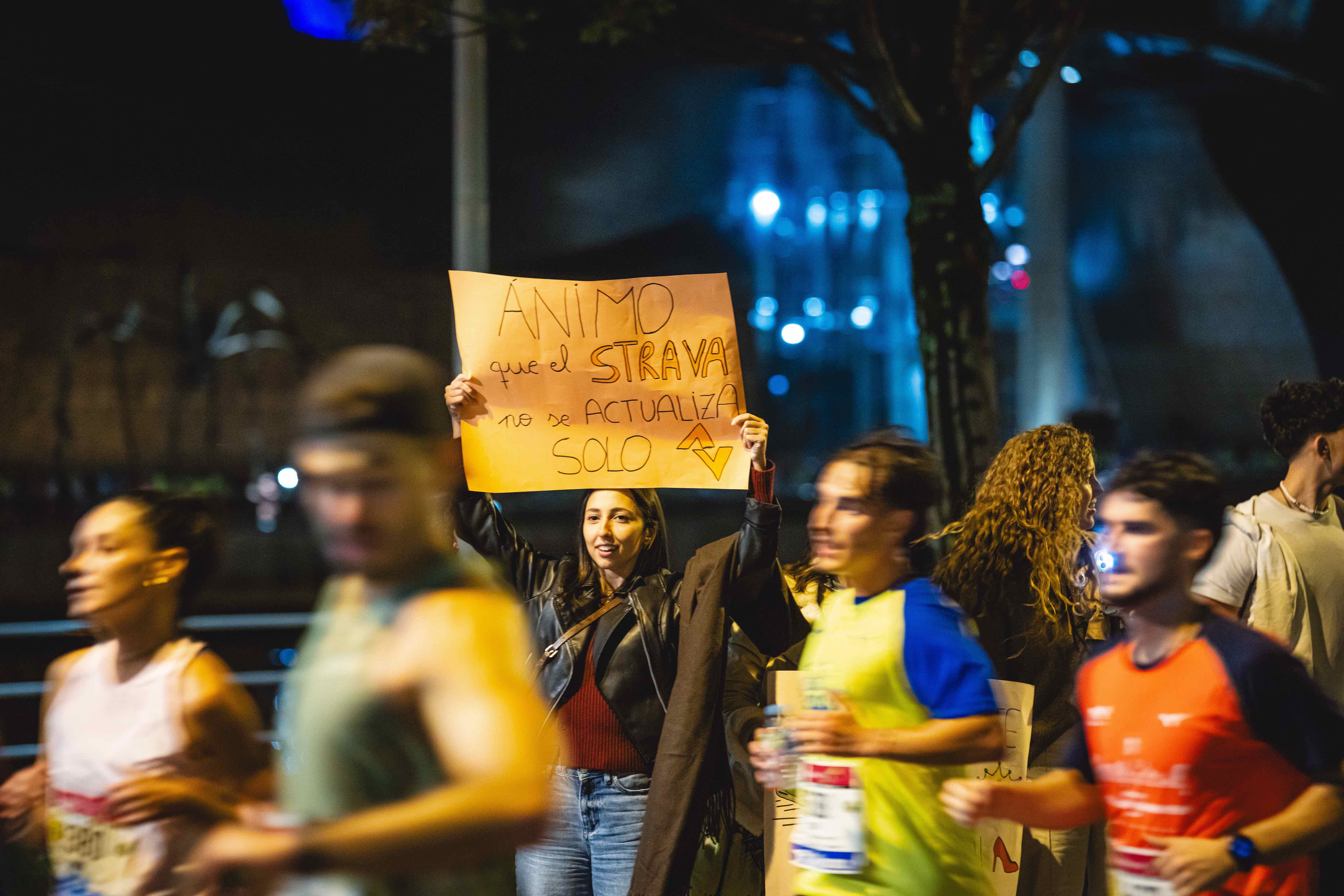 Las mejores fotos del Bilbao Nigh Running Fest 2026. 44 FOTORUNNERS.