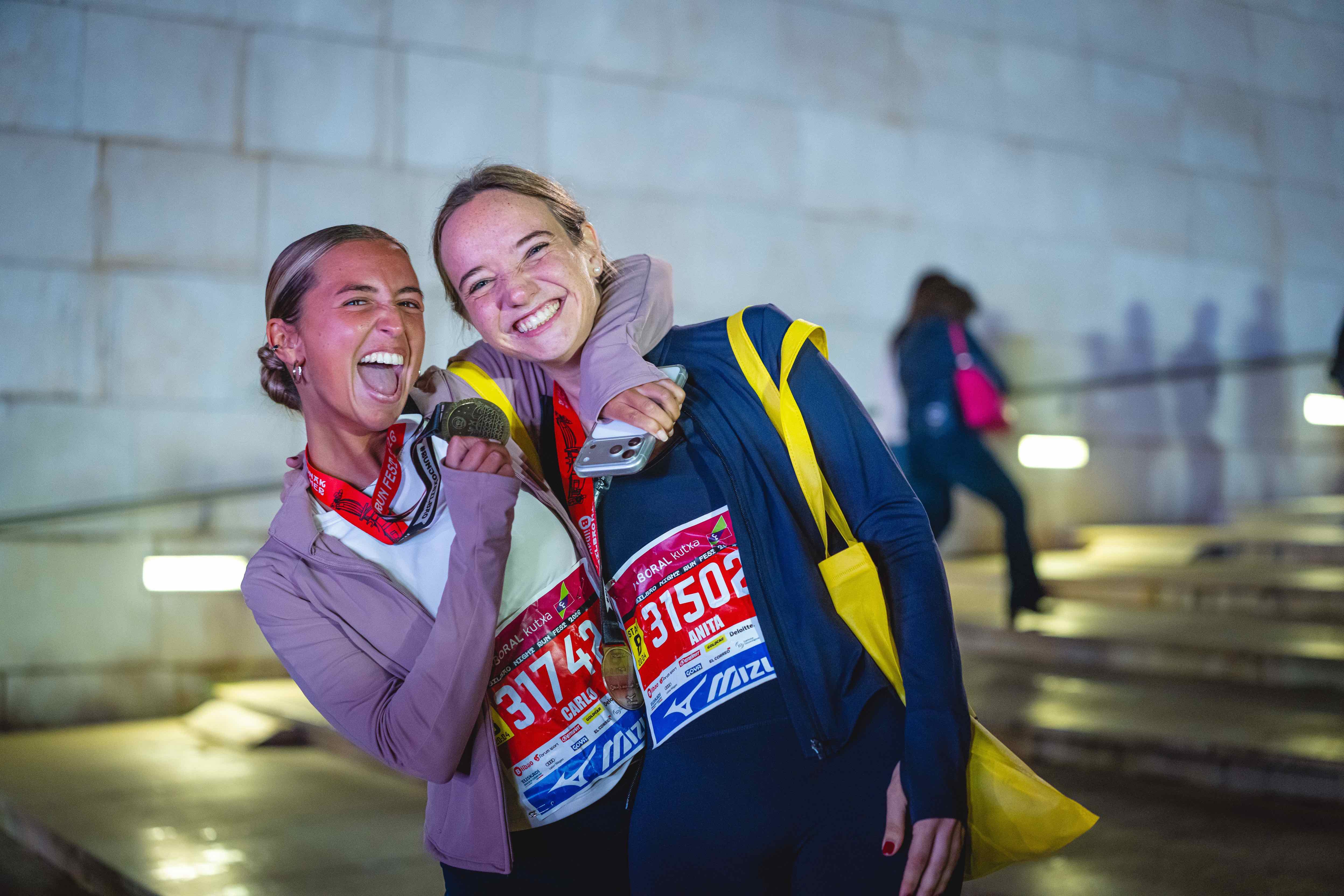 Las mejores fotos del Bilbao Nigh Running Fest 2026. 57 FOTORUNNERS.