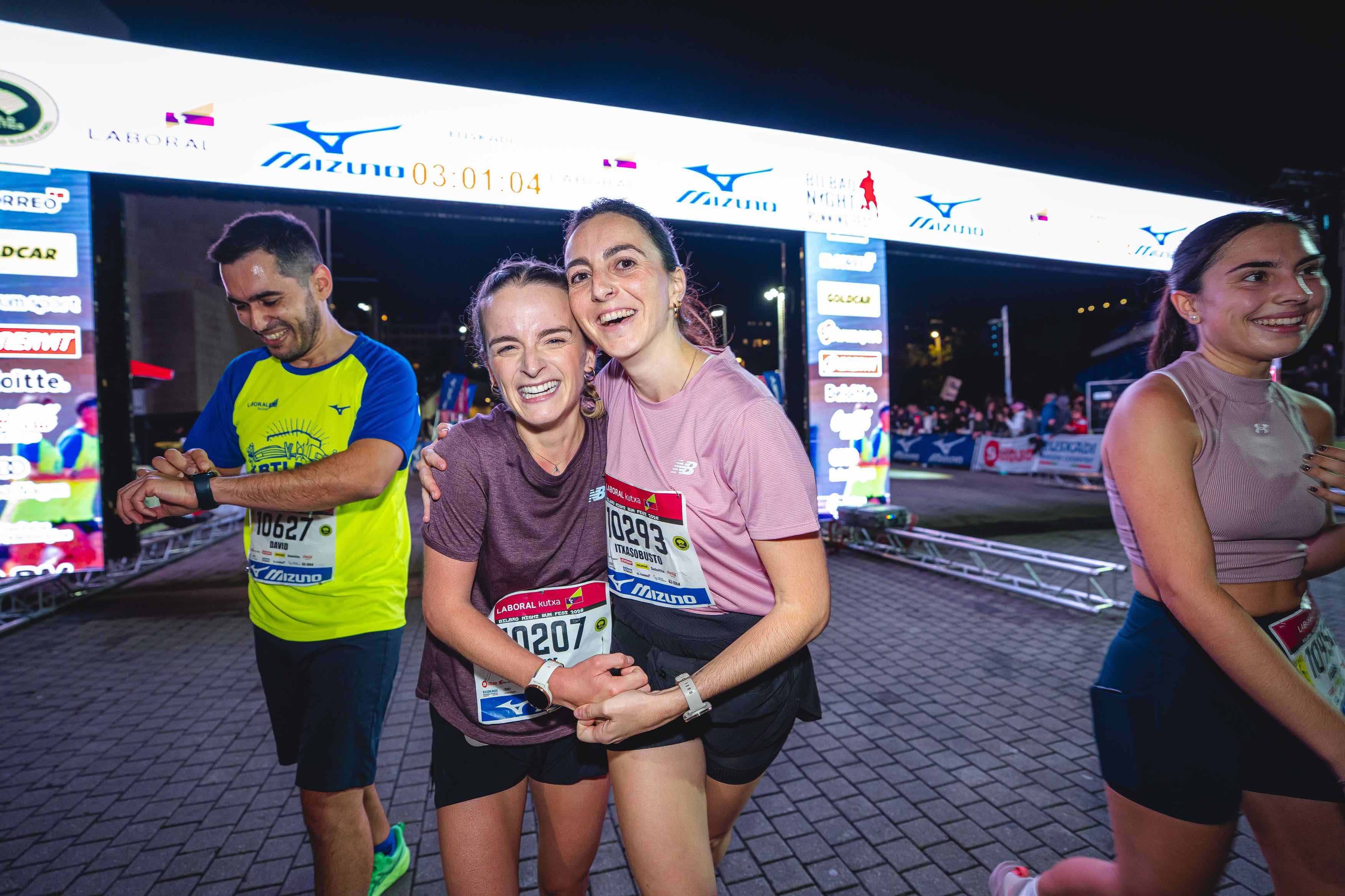 Las mejores fotos del Bilbao Nigh Running Fest 2026. 62 FOTORUNNERS.