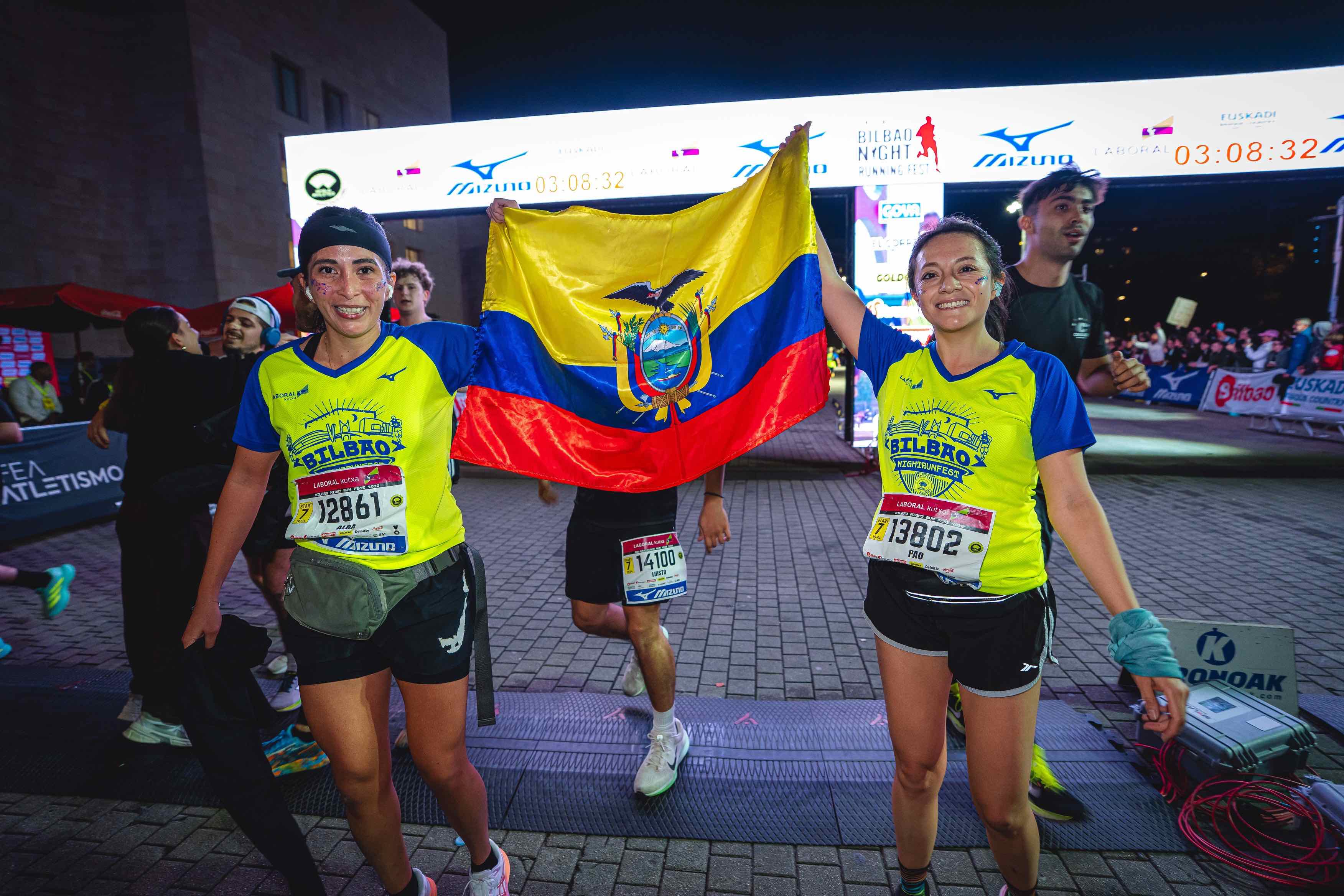Las mejores fotos del Bilbao Nigh Running Fest 2026. 71 FOTORUNNERS.
