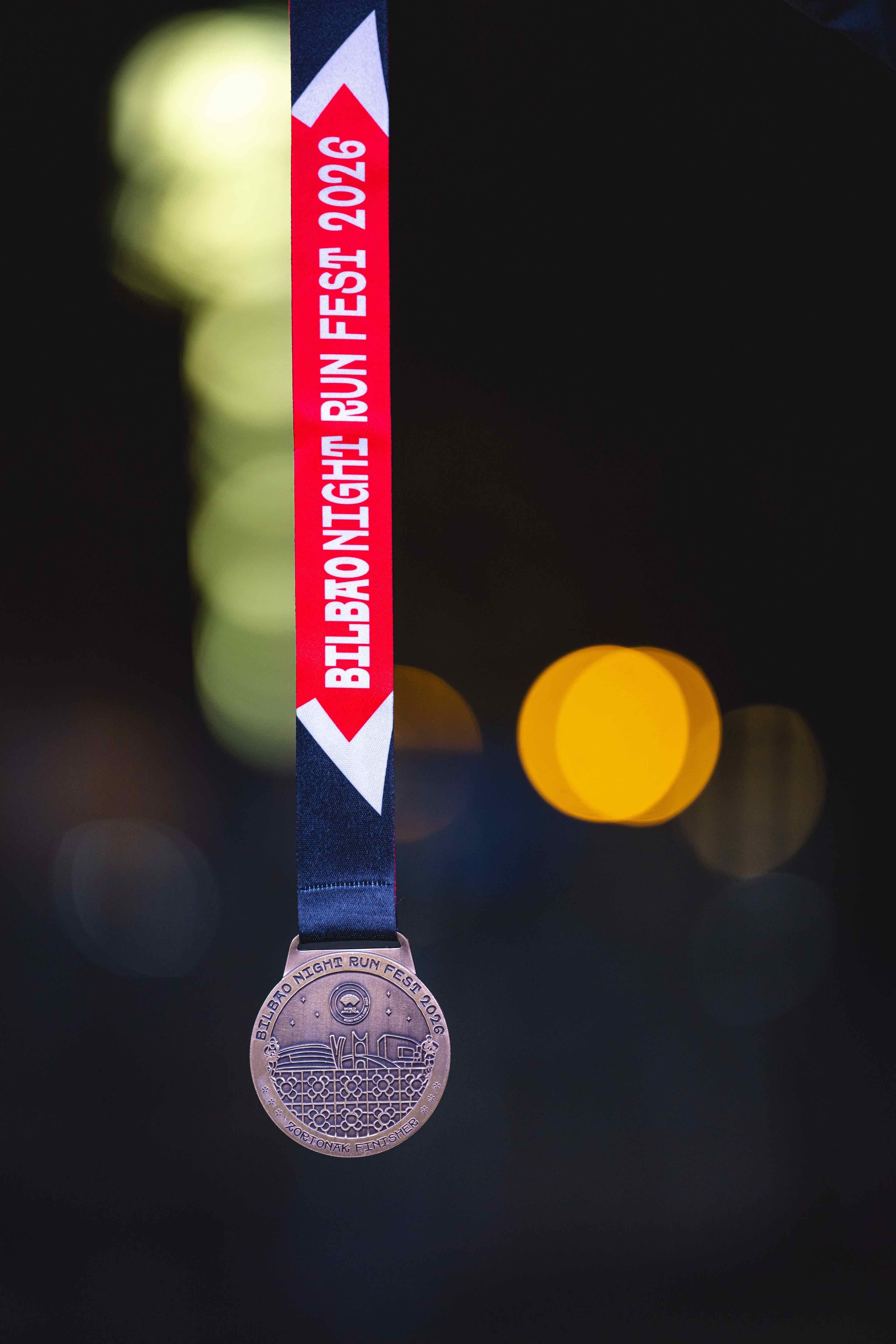 Las mejores fotos del Bilbao Nigh Running Fest 2026. 76 FOTORUNNERS.