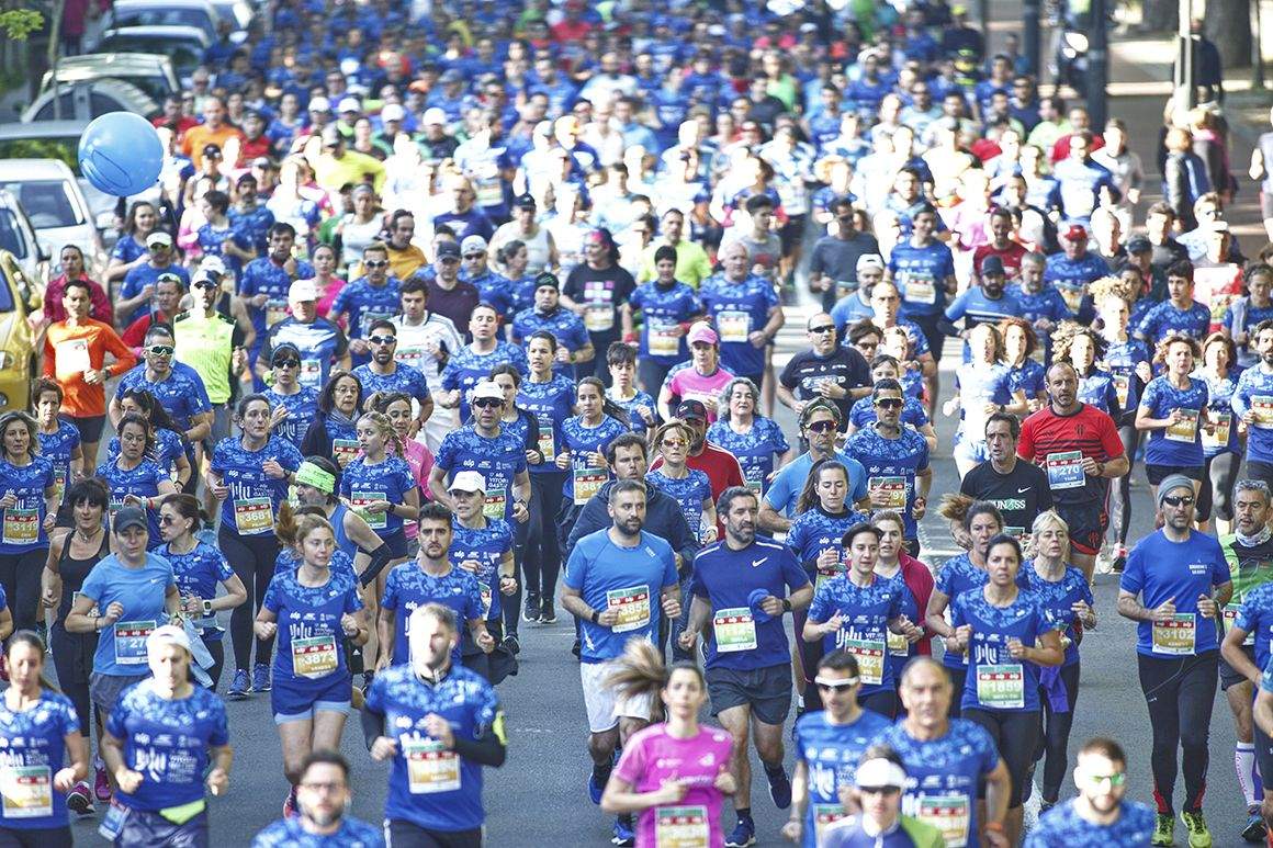 En una carrera puedes fiarte de lo que dice tu reloj, pero no olvides lo que dice tu cuerpo. | Foto: Fotorunners