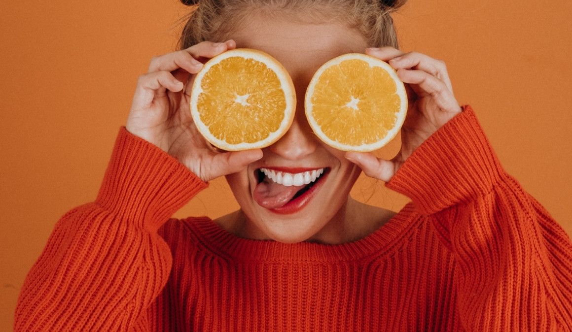 La naranja es mucho más que vitamina C: es hidratación, energía, defensa y sabor en un solo bocado. La naranja es mucho más que vitamina C: es hidratación, energía, defensa y sabor en un solo bocado.