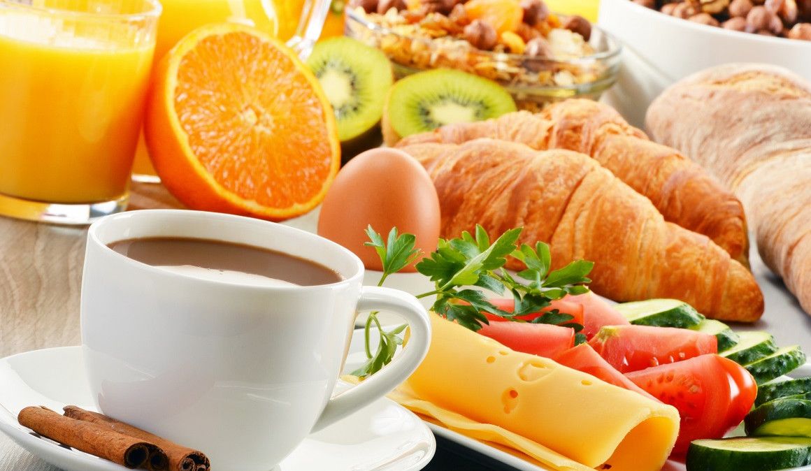 Un desayuno abundante y equilibrado te puede aportar ese plus de energía que tanto necesitas