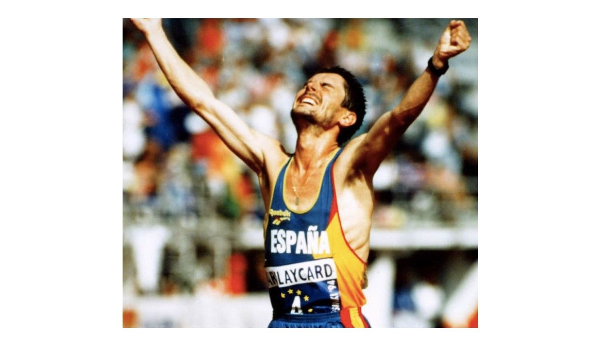 Martín Fiz celebrando el título en Helsinki 1994 | soycorredor.es
