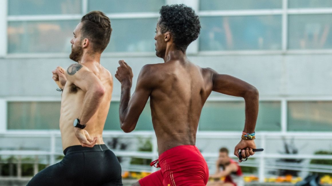 Tariku Novales y Sebas Martos durante un entrenamiento de velocidad | Sportmedia Tariku Novales y Sebas Martos durante un entrenamiento de velocidad | Sportmedia