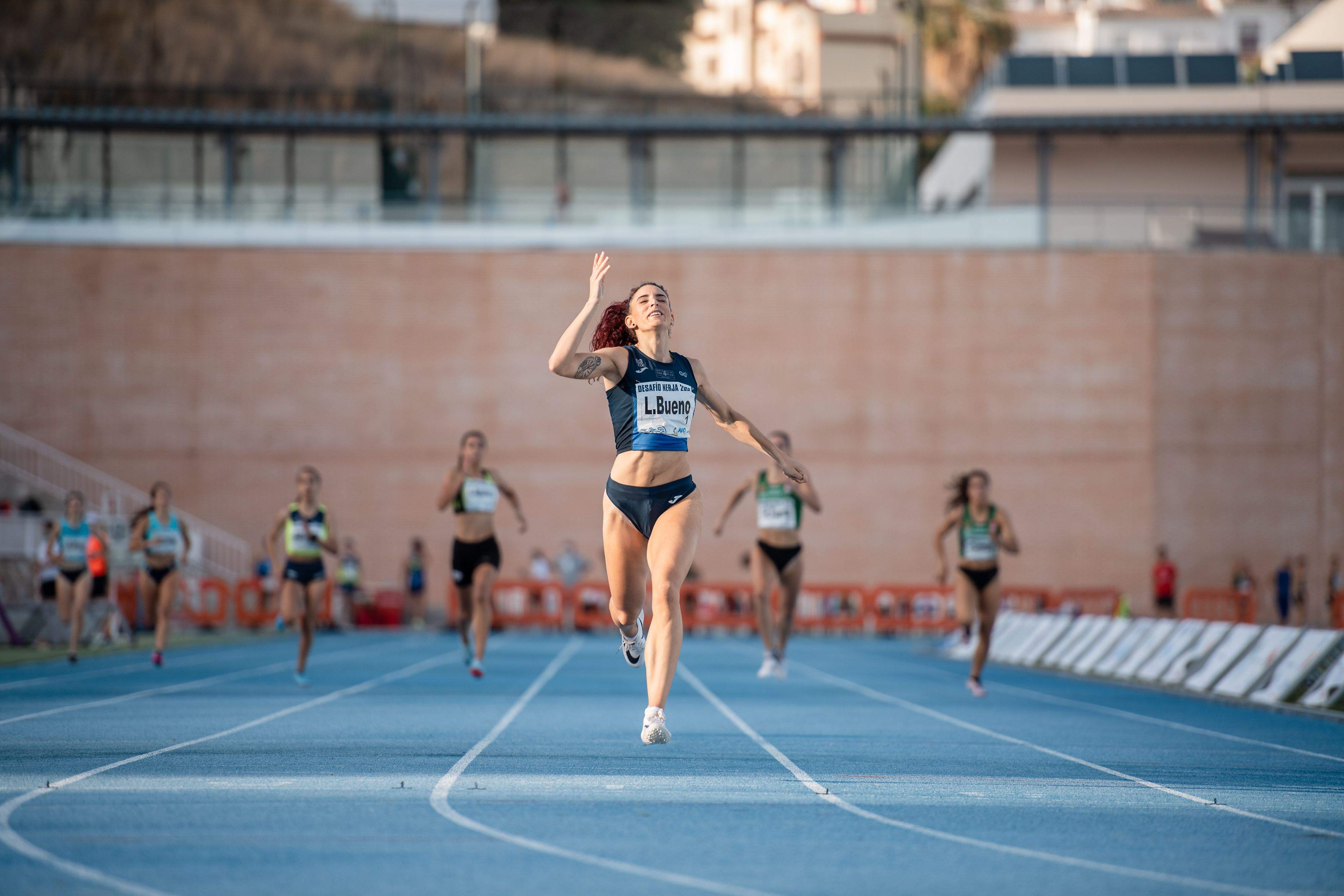 Laura Bueno, ganadora de los 400m.