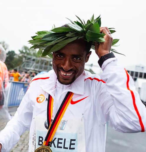 La victoria de Kenenisa Bekele en Berlín en imágenes