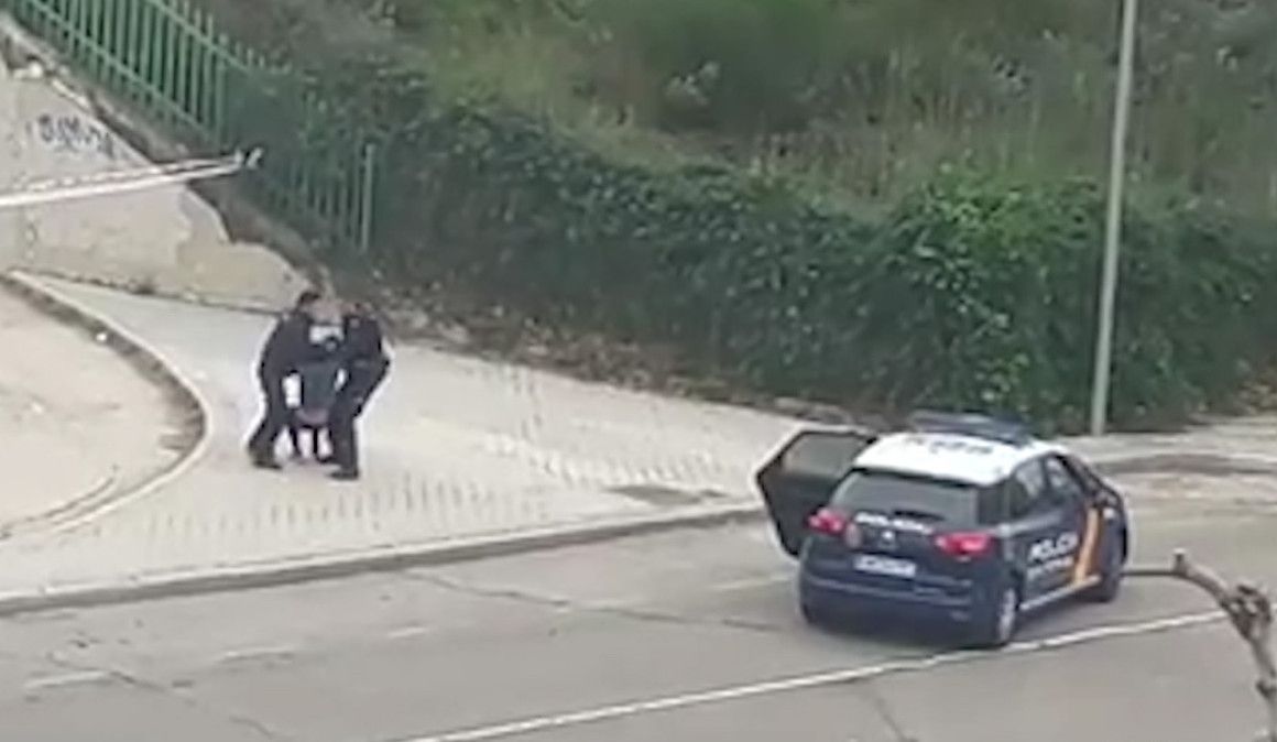 Una imagen de la detención de la corredora | soycorredor.es Una imagen de la detención de la corredora | soycorredor.es