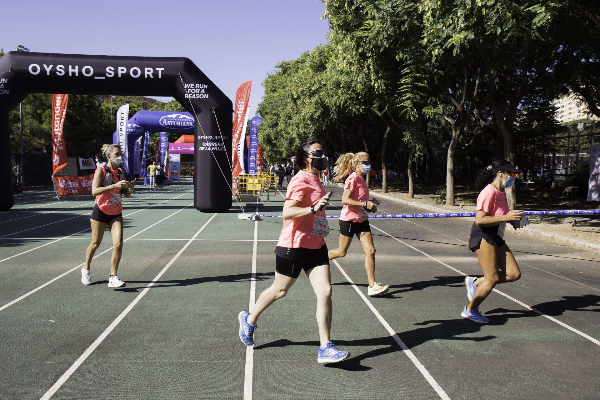 Las mejores fotos de la Carrera de la Mujer Virtual de Valencia 2020 (SALIDA)