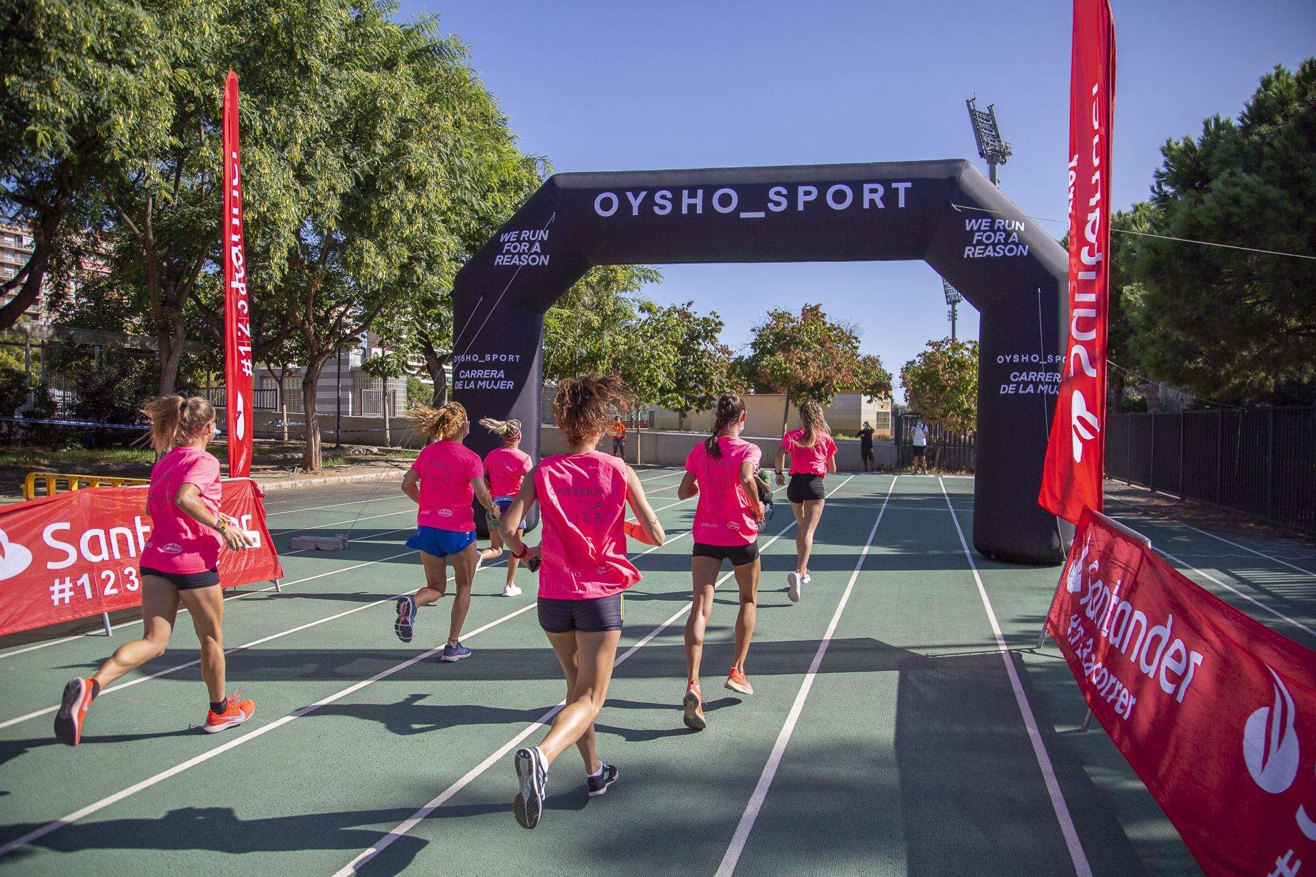 Las mejores fotos de la Carrera de la Mujer Virtual de Valencia 2020 (SALIDA)