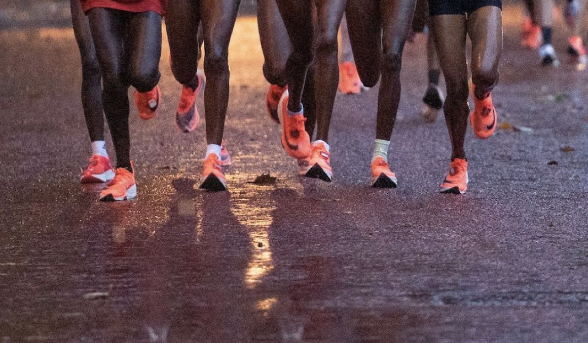 Detalle de las las zapatillas de las mejores corredoras en Londres. Foto: London Marathon.