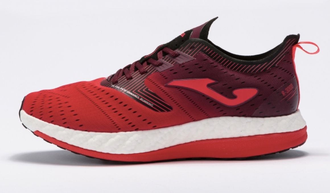 Así son las nuevas JOMA R3000 con placa de carbono Así son las nuevas JOMA R3000 con placa de carbono